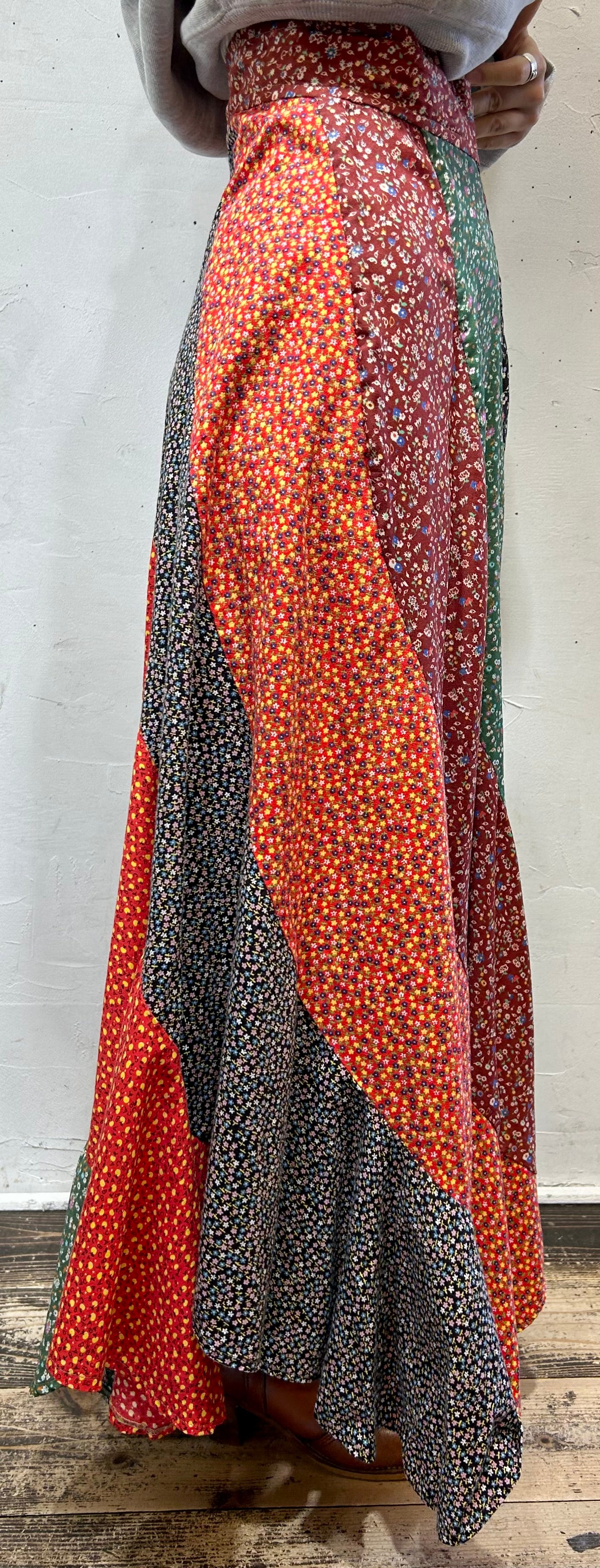 ’70s Vintage Escargot Patchwork Skirt [L25797]