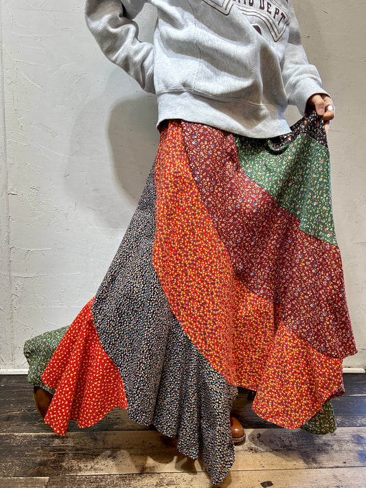 ’70s Vintage Escargot Patchwork Skirt [L25797]