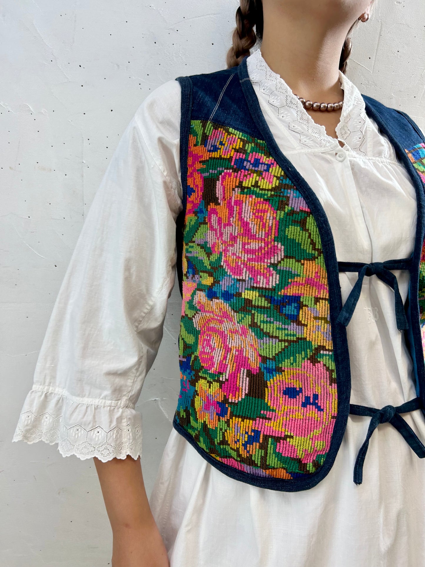 Vintage Guatemala Embroidery Vest [H28218]