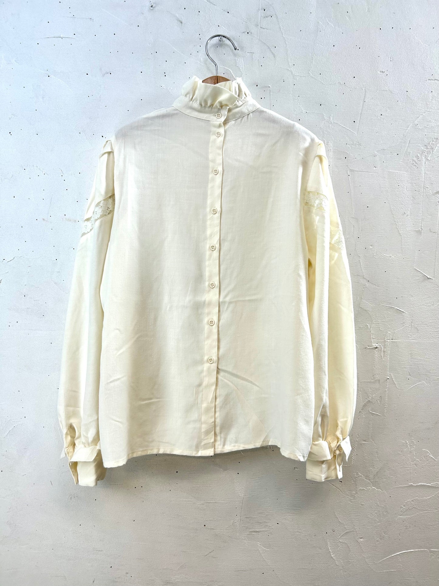 Vintage Off White Blouse　 [I28424］