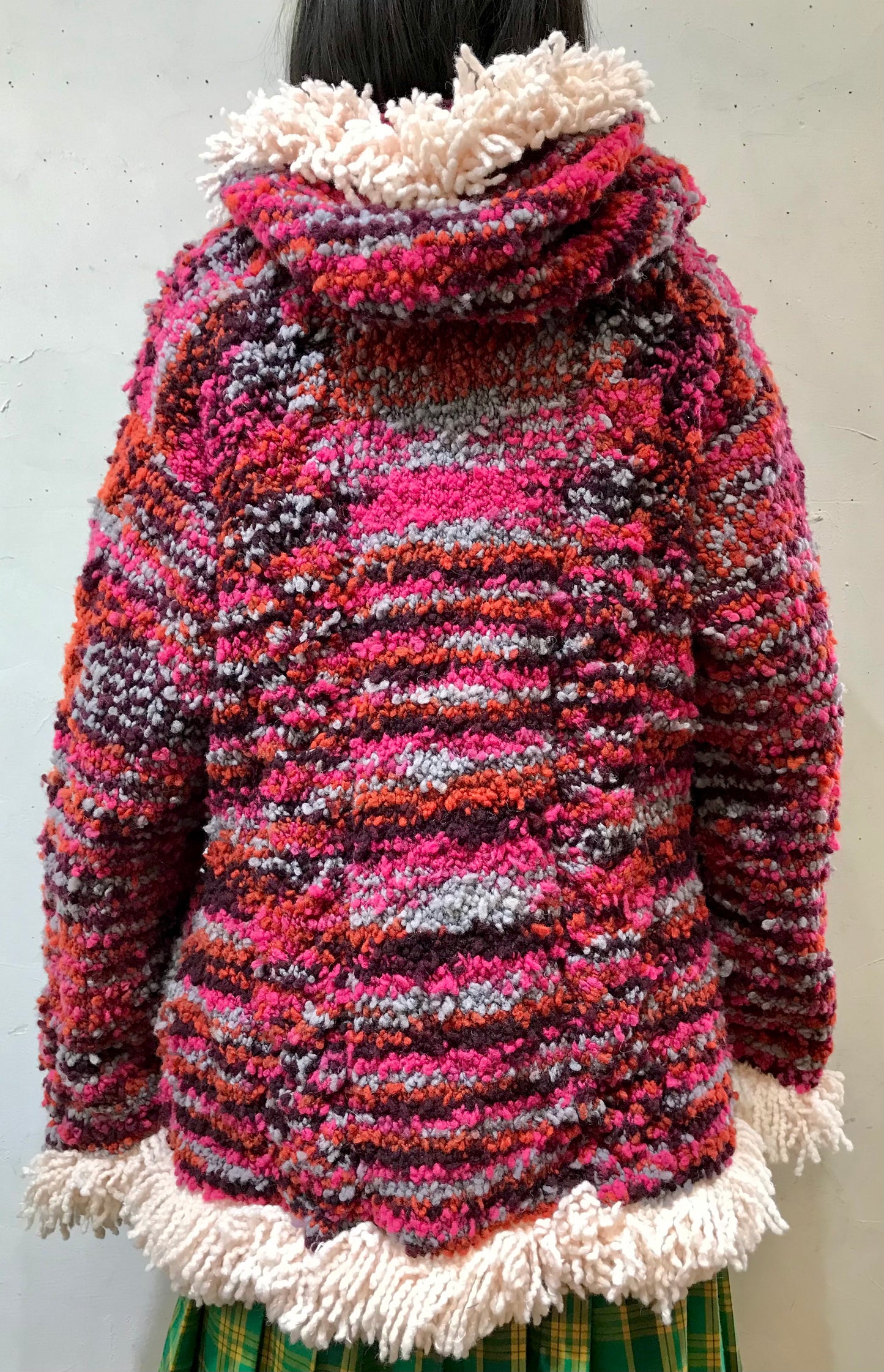 Vintage Hand Knit Sweater MADE IN ECUADOR [K25558]