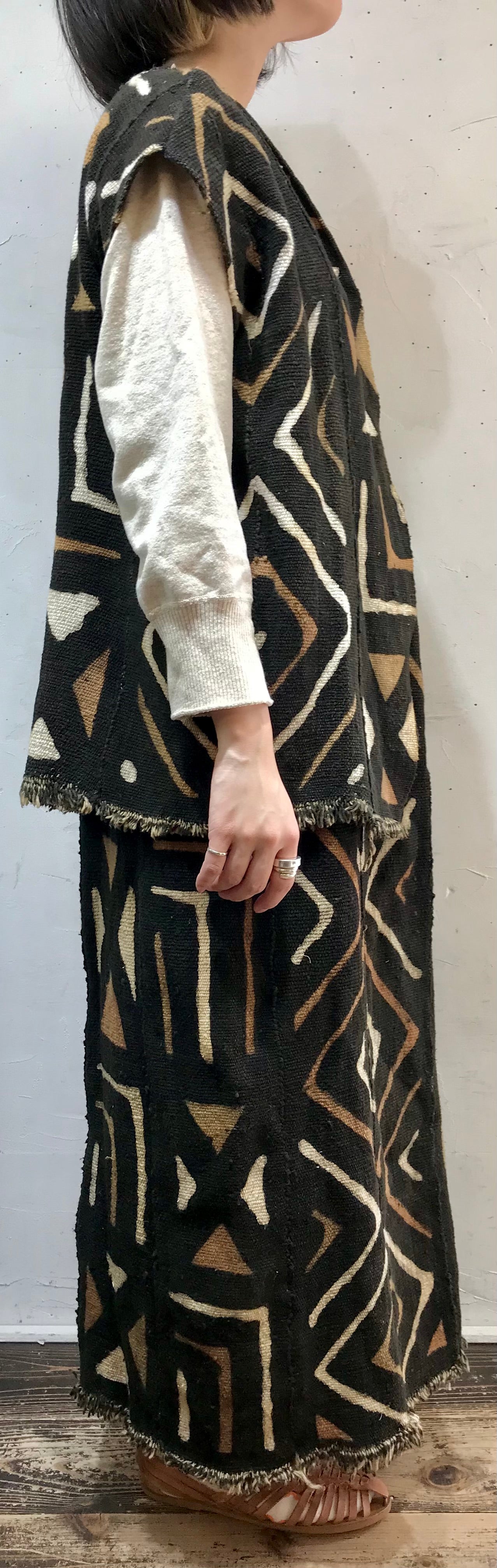 Vintage Rug Set Up 〜Vest & Skirt〜 [J25350]