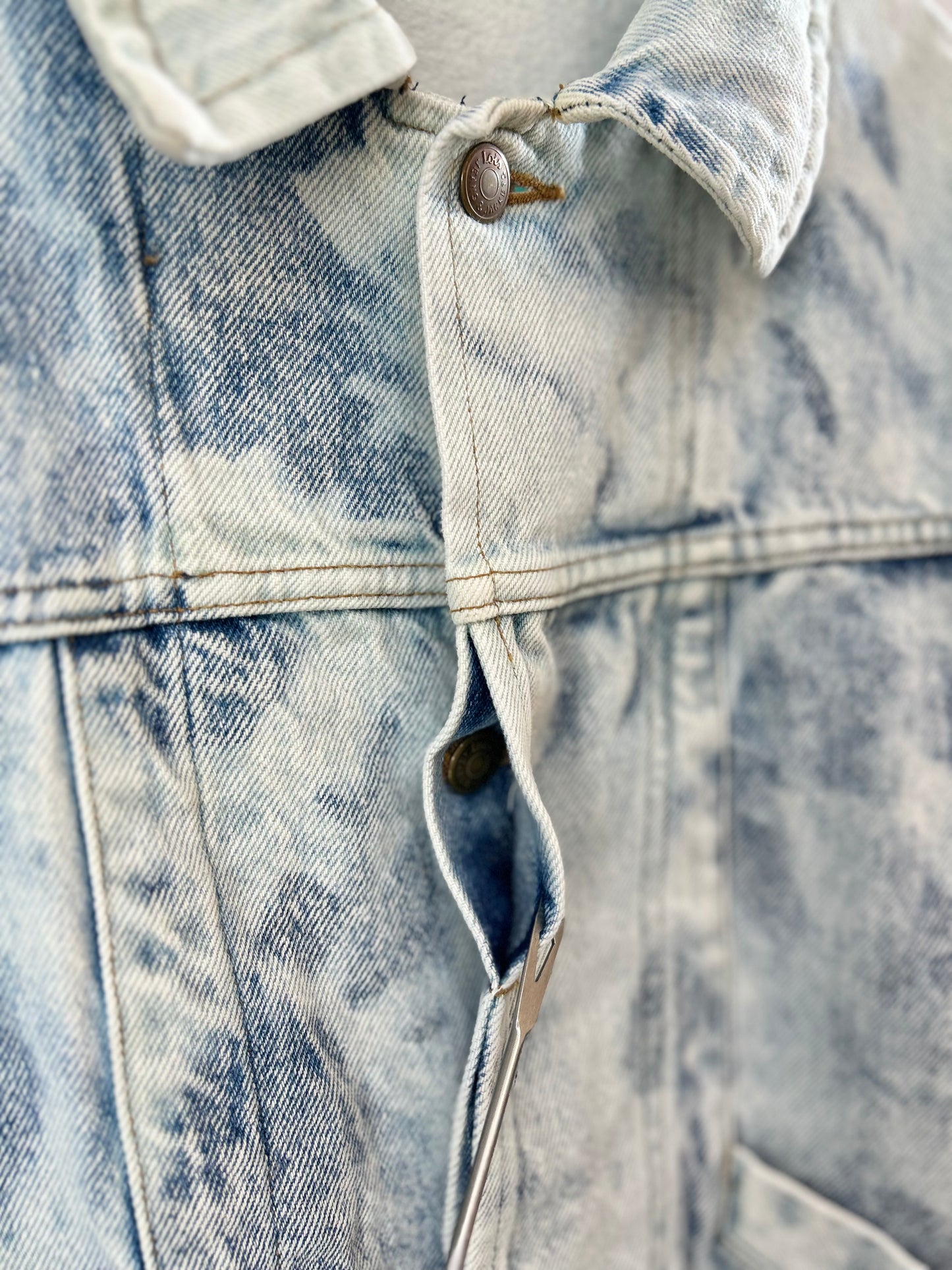 Vintage Chemical Denim Jacket [D29964]