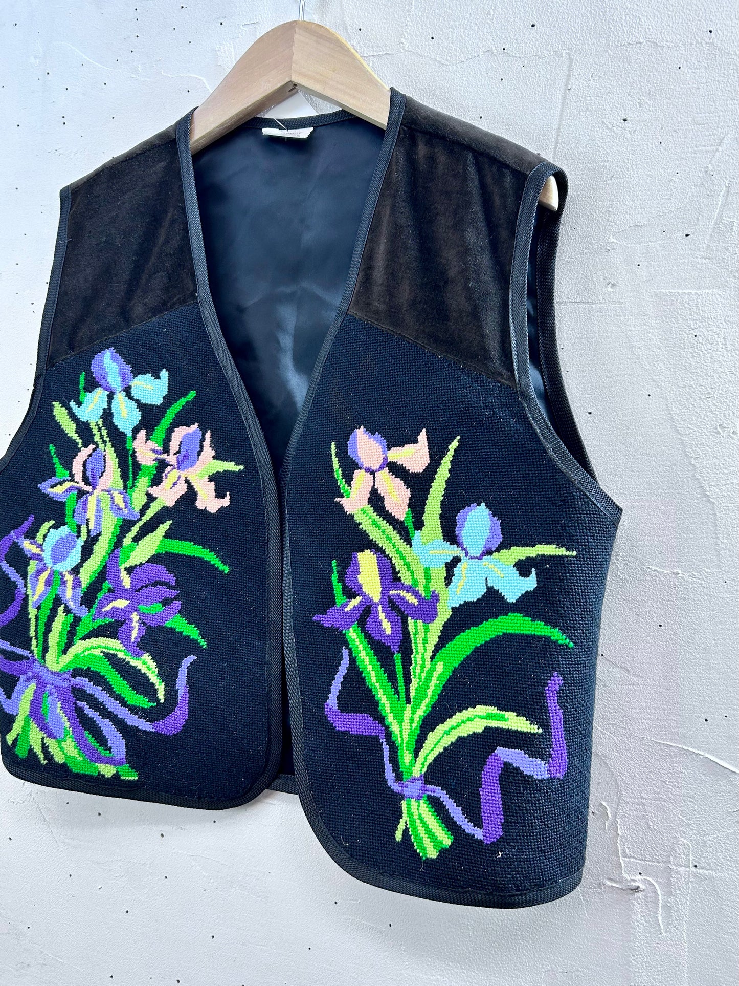 Vintage Needle Point Vest [L29092]