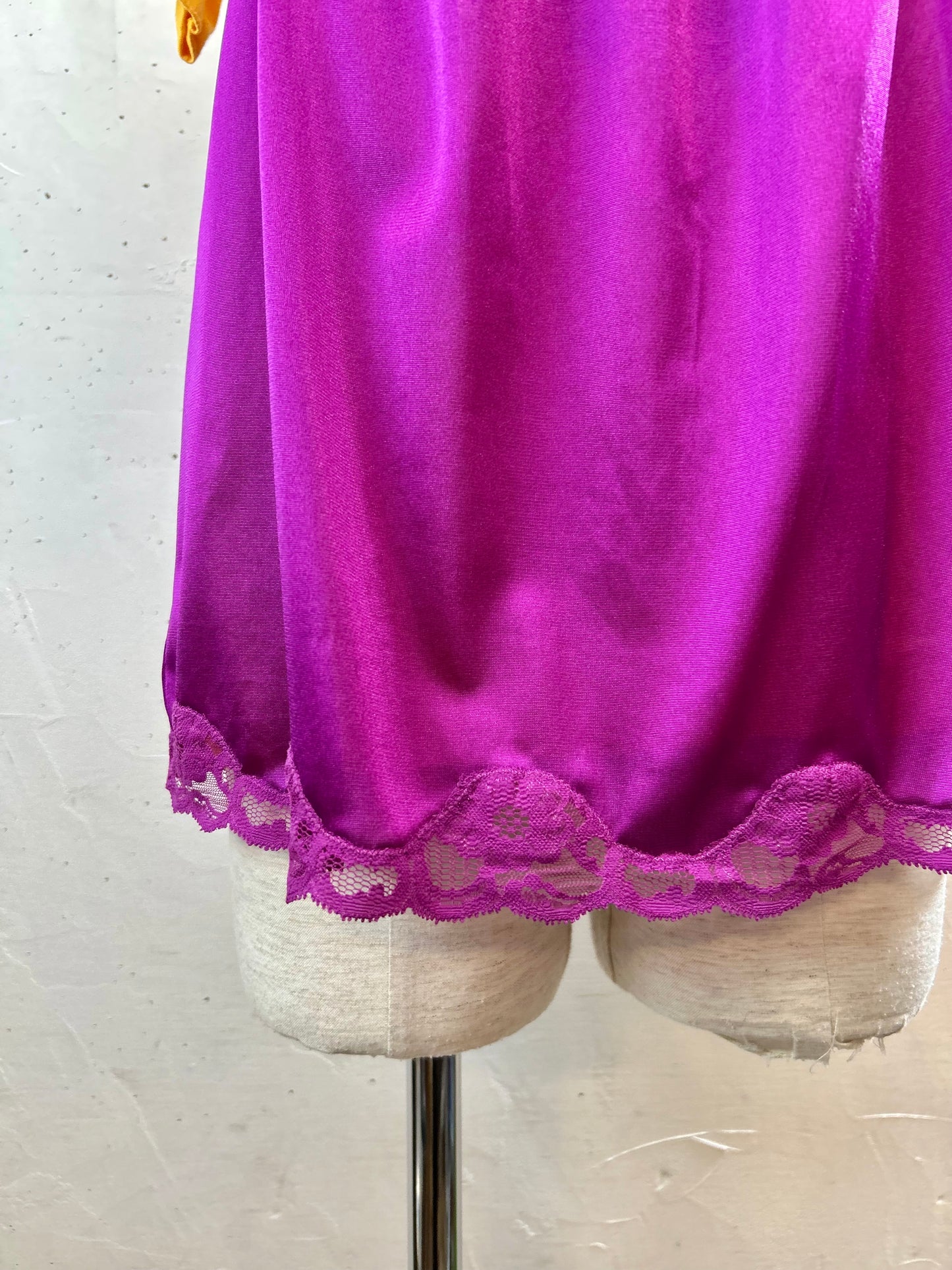 Vintage Camisole Tops [F30392]