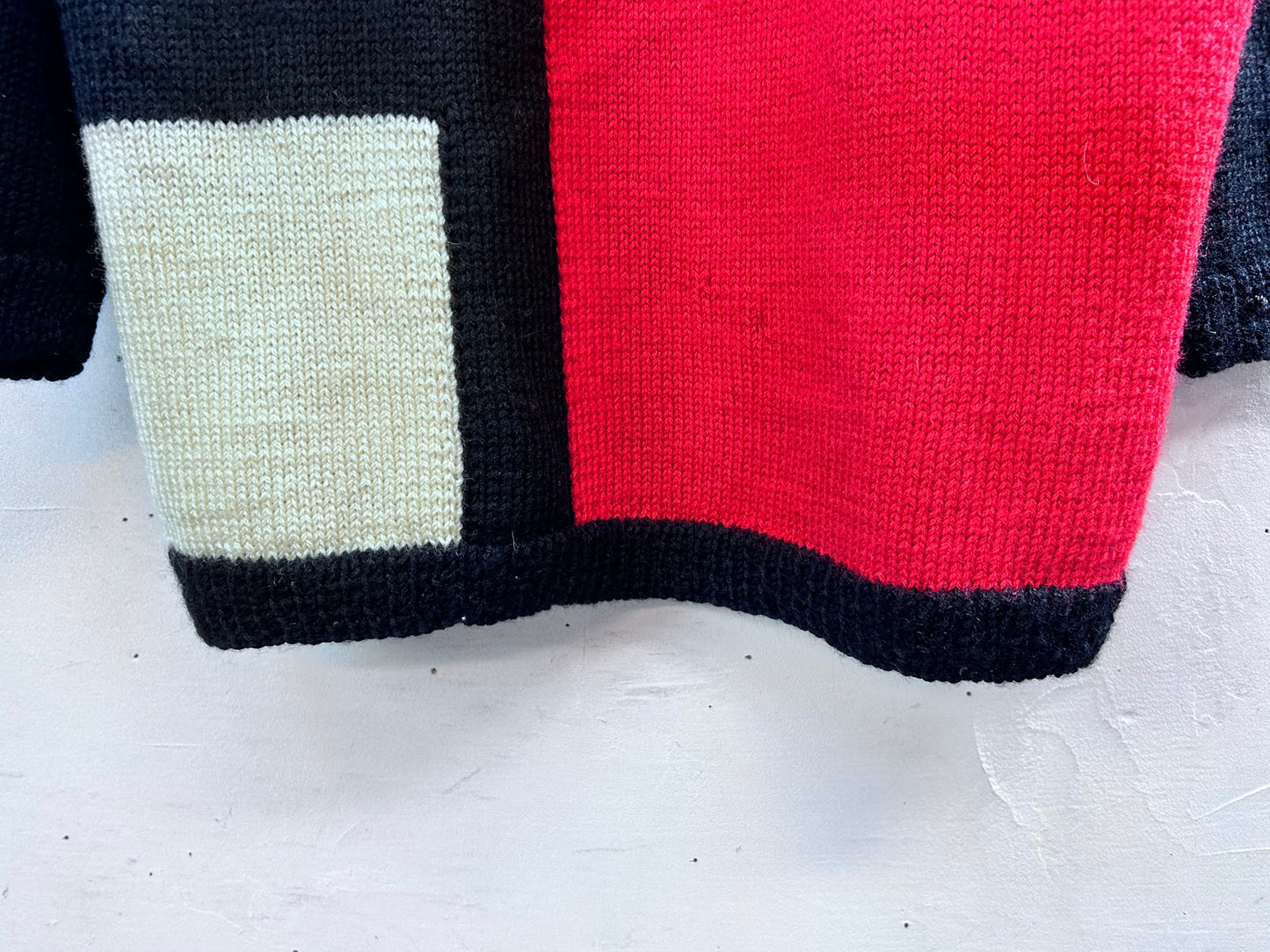 Vintage Hand Knit Sweater [L29089]