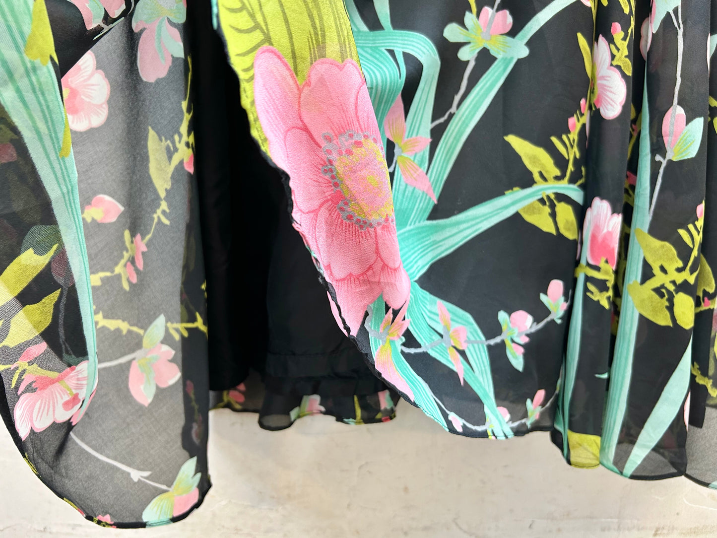 ’70s Vintage Flower Dress [H28220]