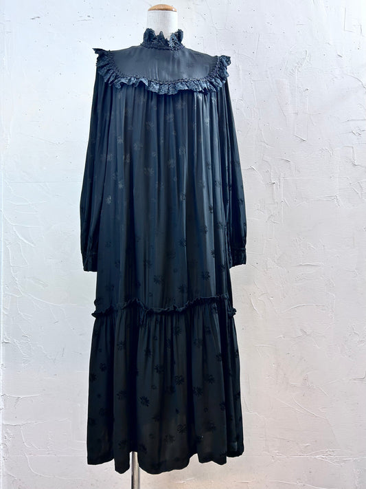 Vintage Black Dress [L29088]