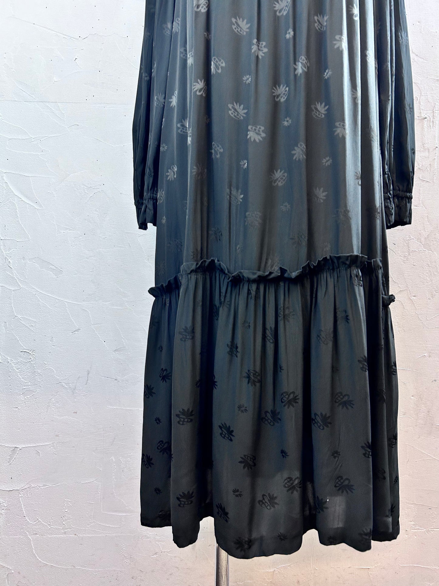 Vintage Black Dress [L29088]