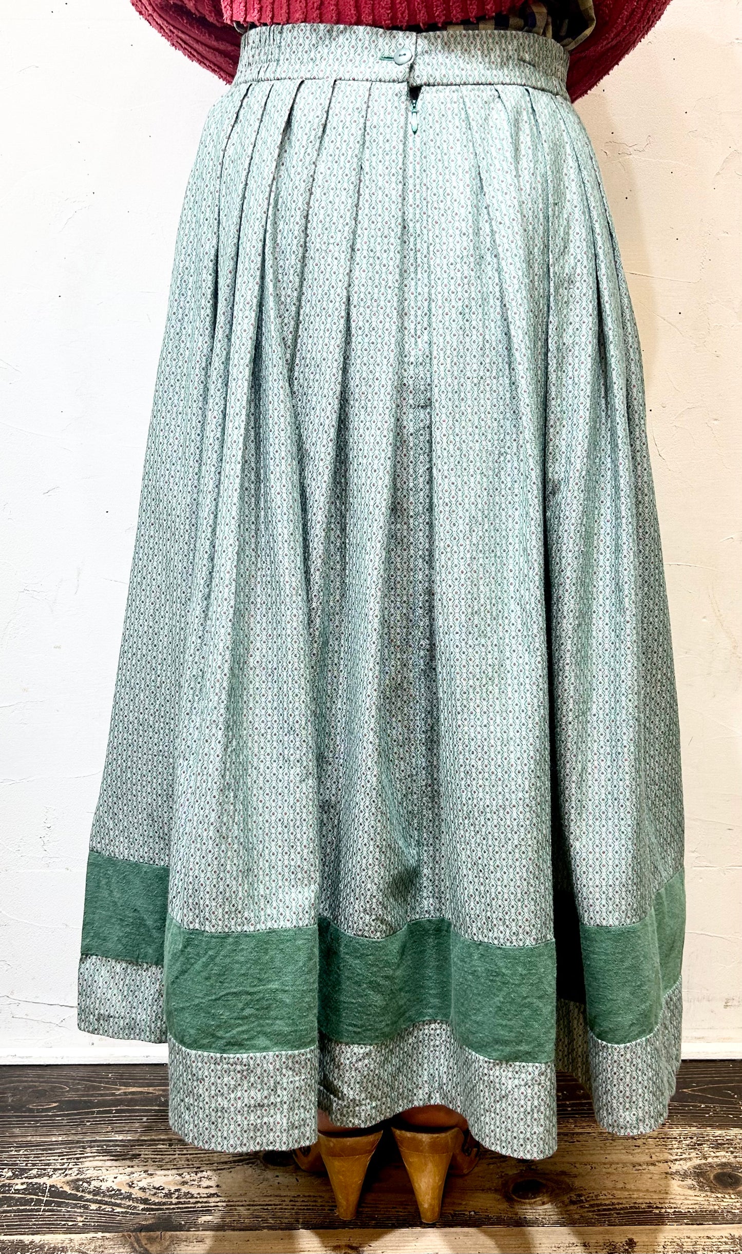 Vintage Tyrol Skirt [H24879]