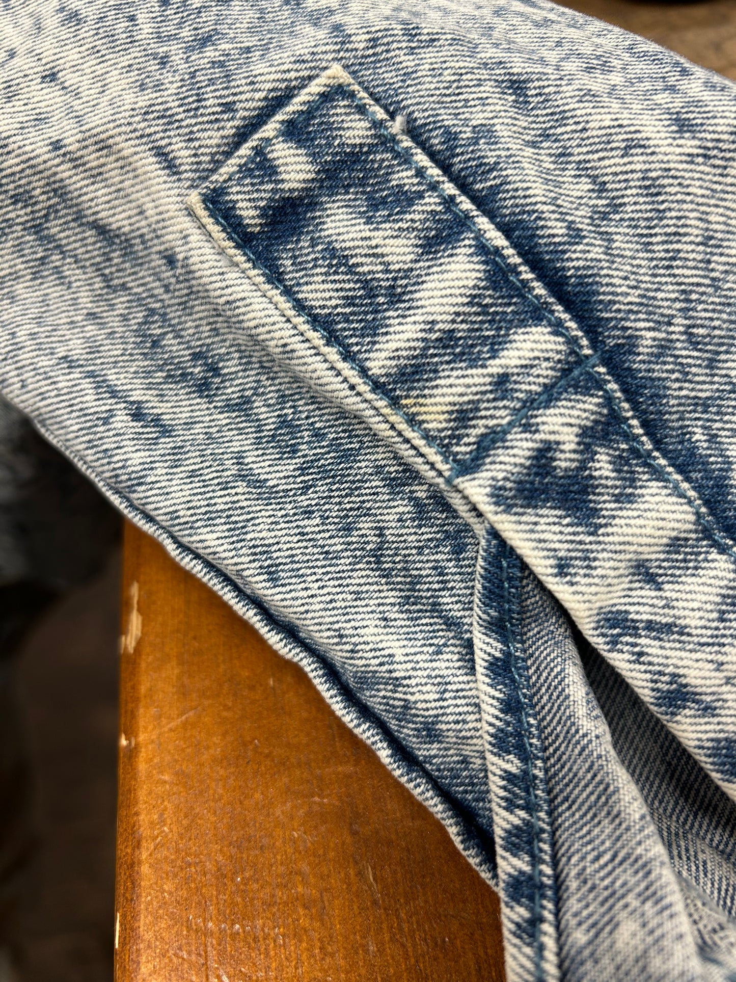 Vintage Denim Jacket [E26979]