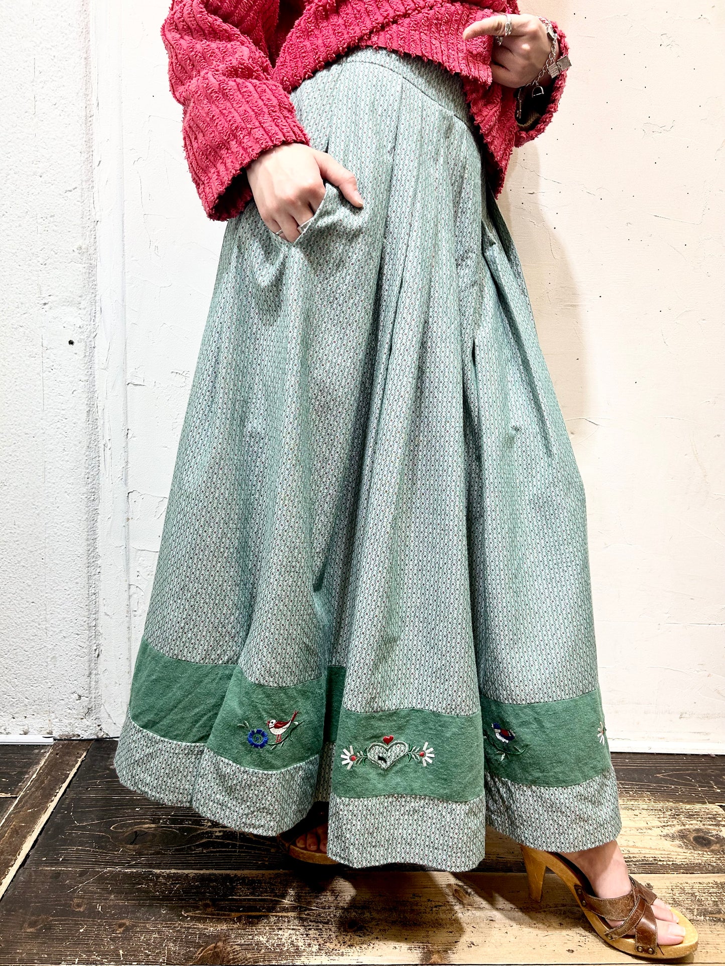 Vintage Tyrol Skirt [H24879]