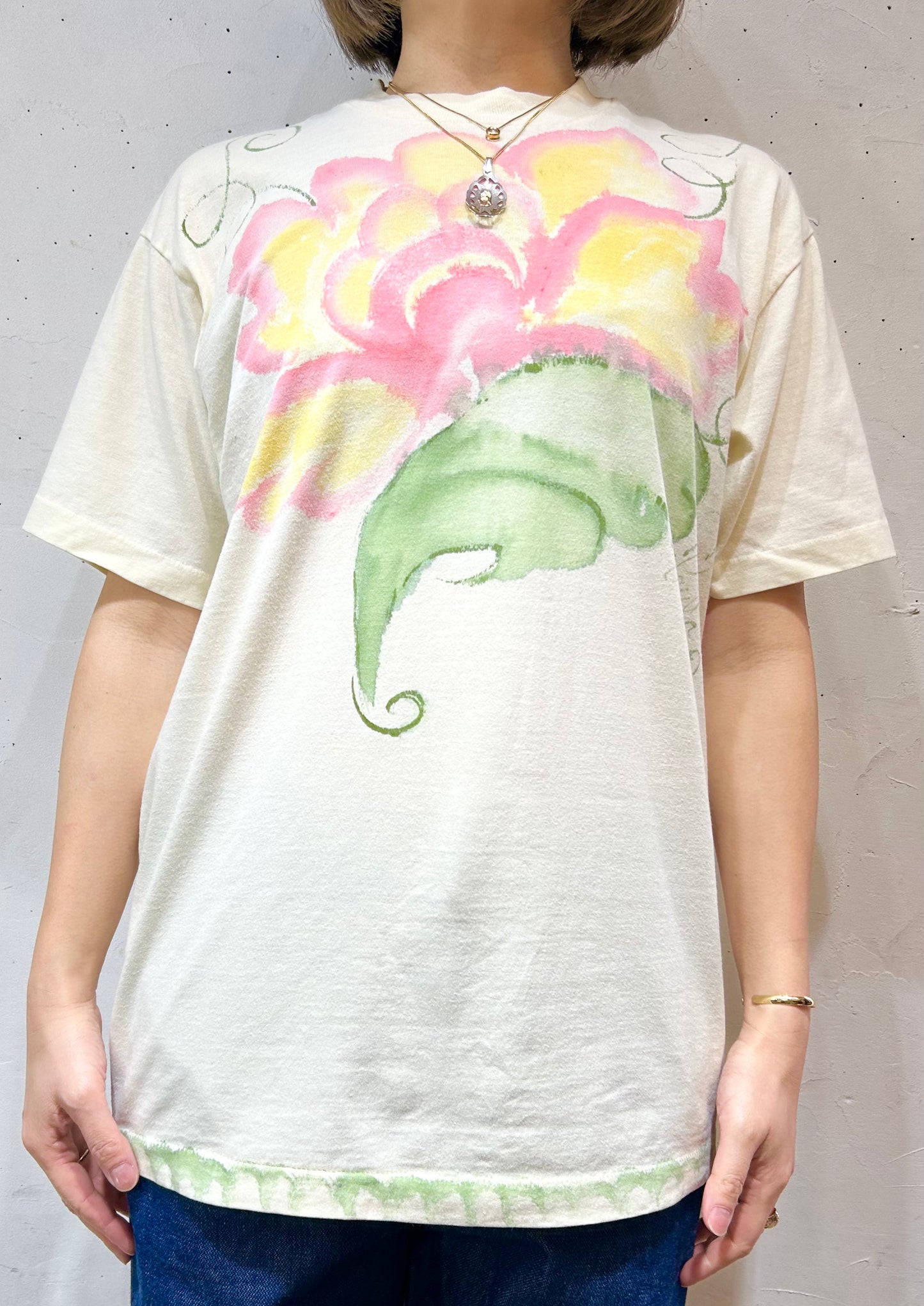 Vintage Hand Painted T-Shirt [D26712]