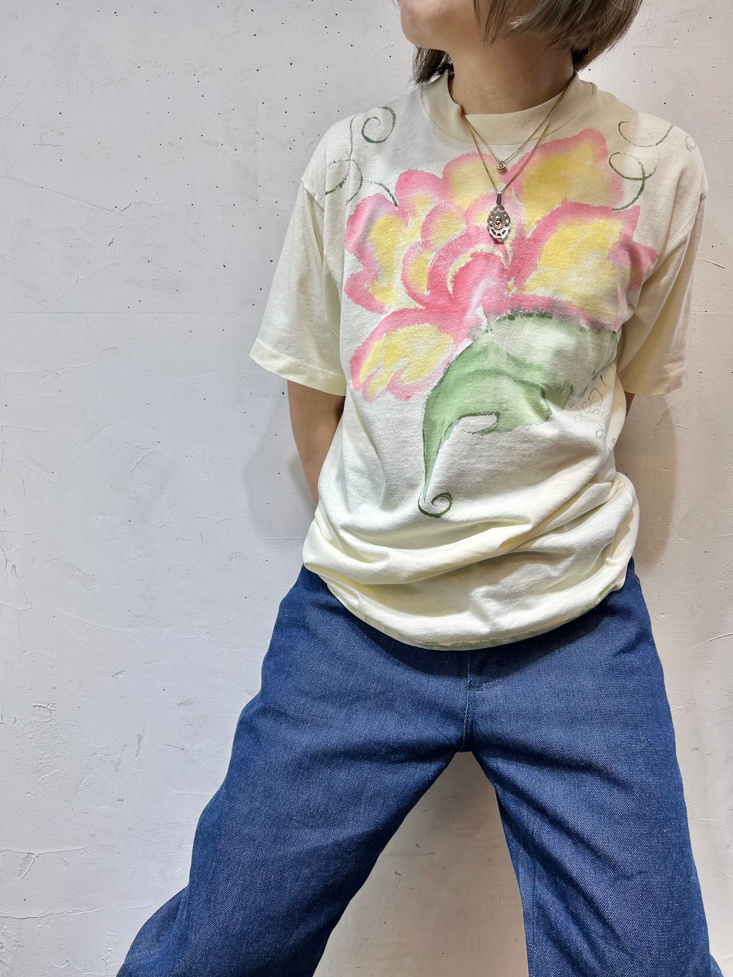 Vintage Hand Painted T-Shirt [D26712]