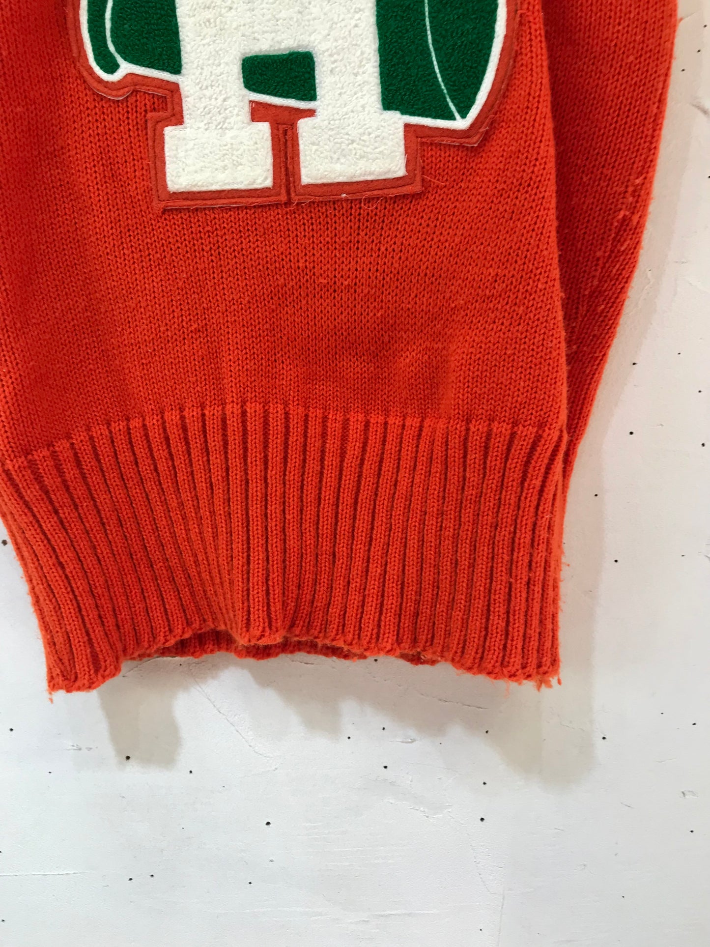 Vintage Knit Vest [J25143]