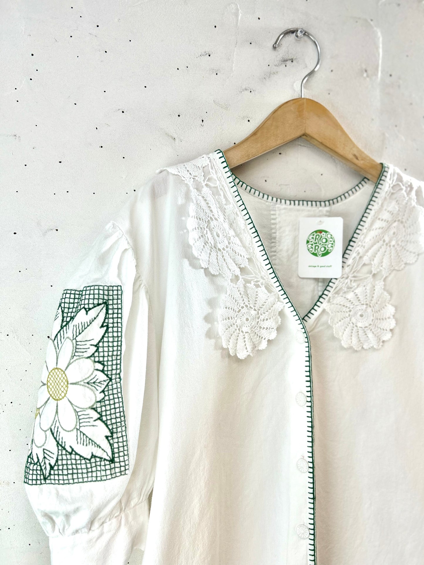 Vintage Tyrol Blouse  [F30397]