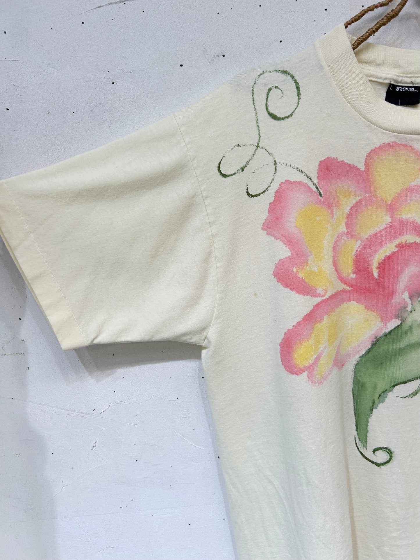 Vintage Hand Painted T-Shirt [D26712]