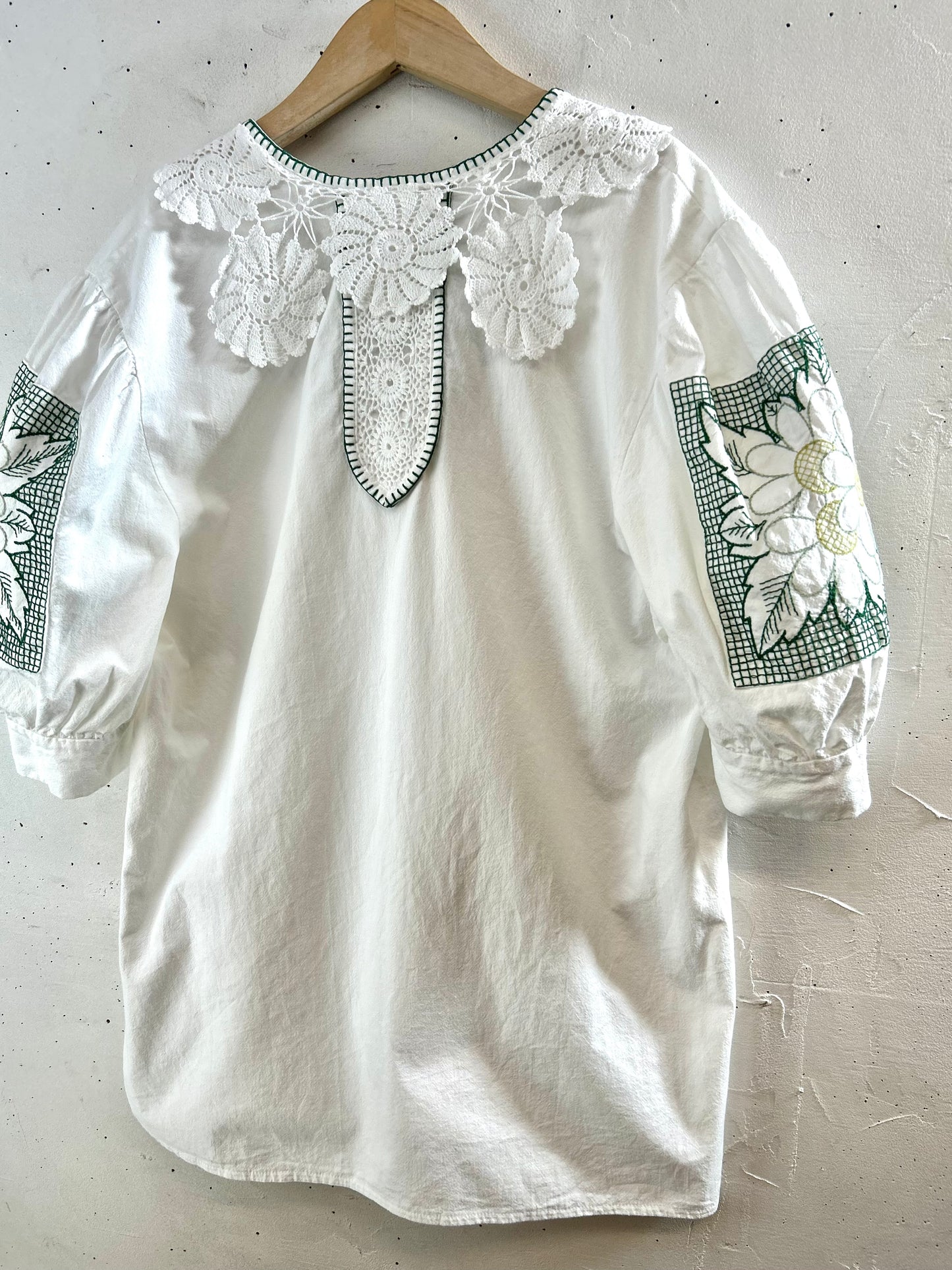 Vintage Tyrol Blouse  [F30397]