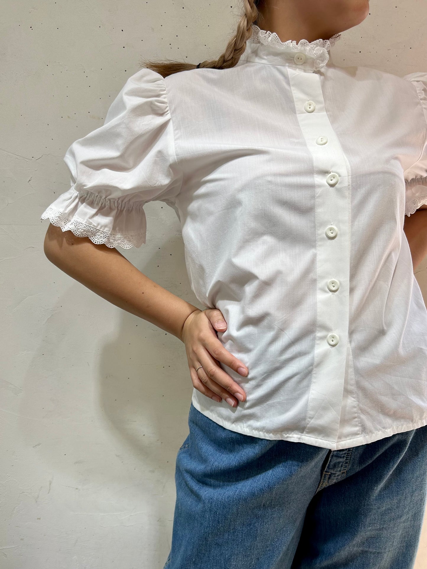 Vintage White Blouse [D26858]