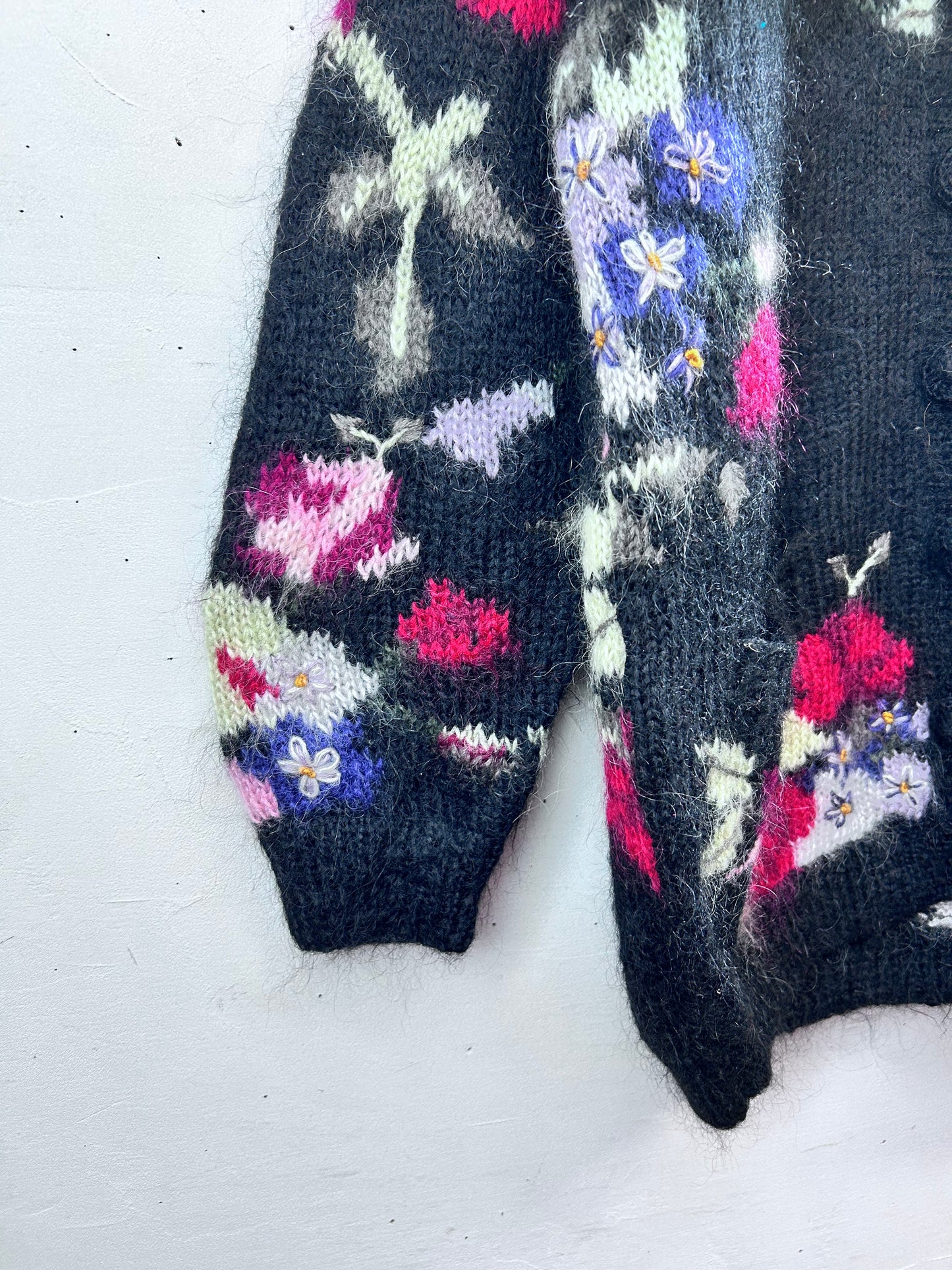 Vintage Hand Knit Cardigan [L29110]
