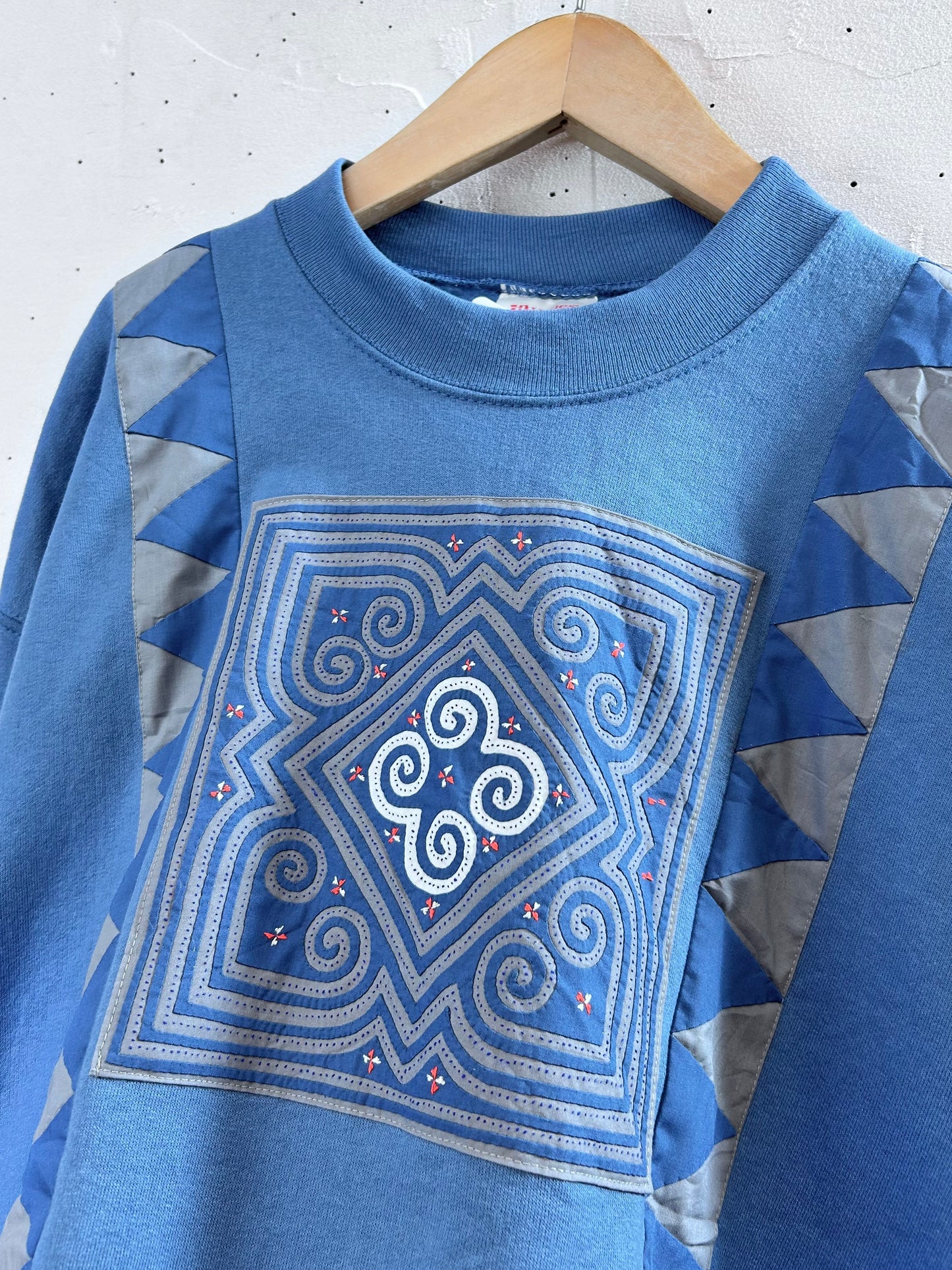 Vintage Native Patch Sweat 〜Hanes〜 [L29104]