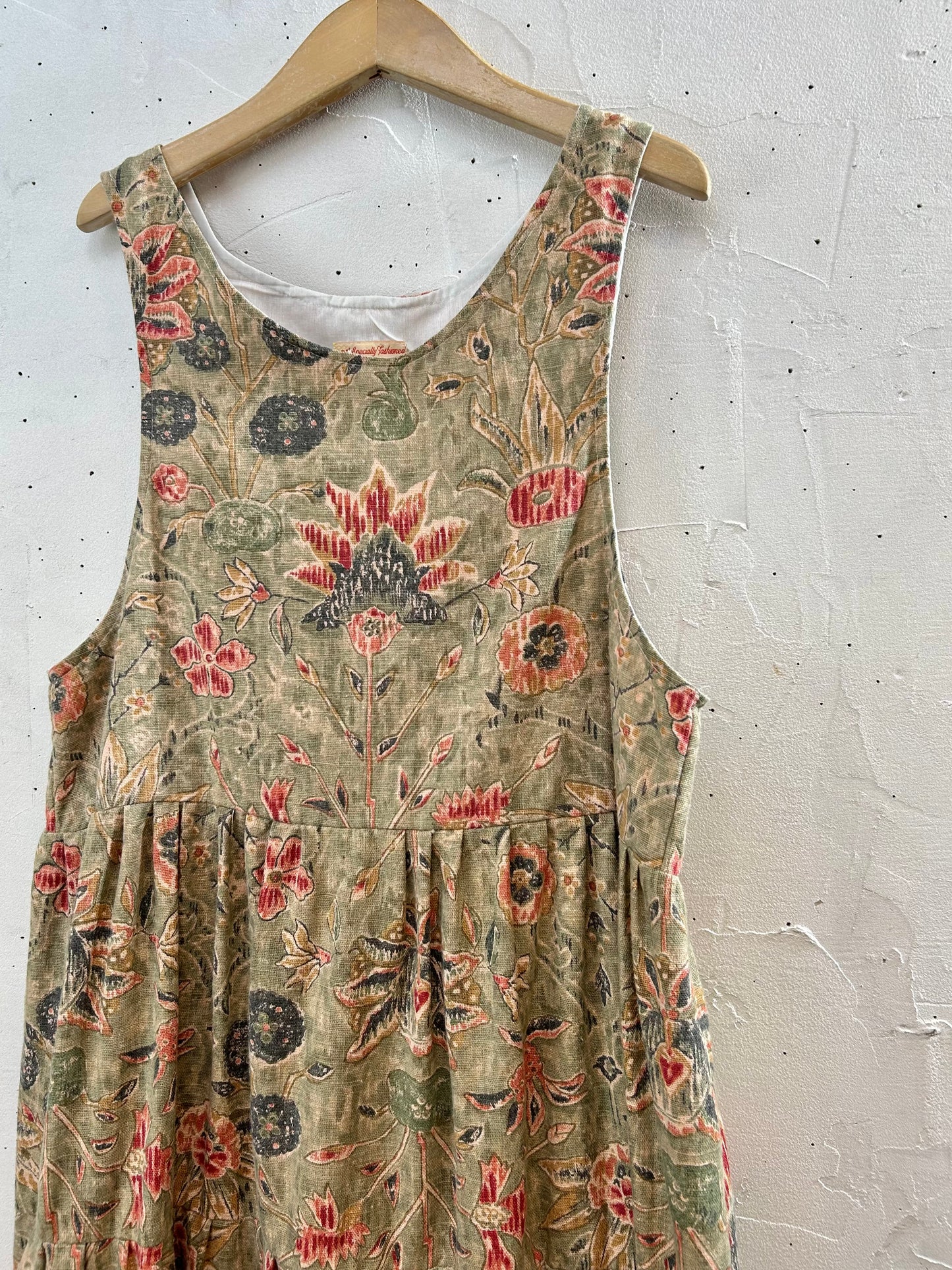 Vintage Grandmas Made Over Dress [K28881]