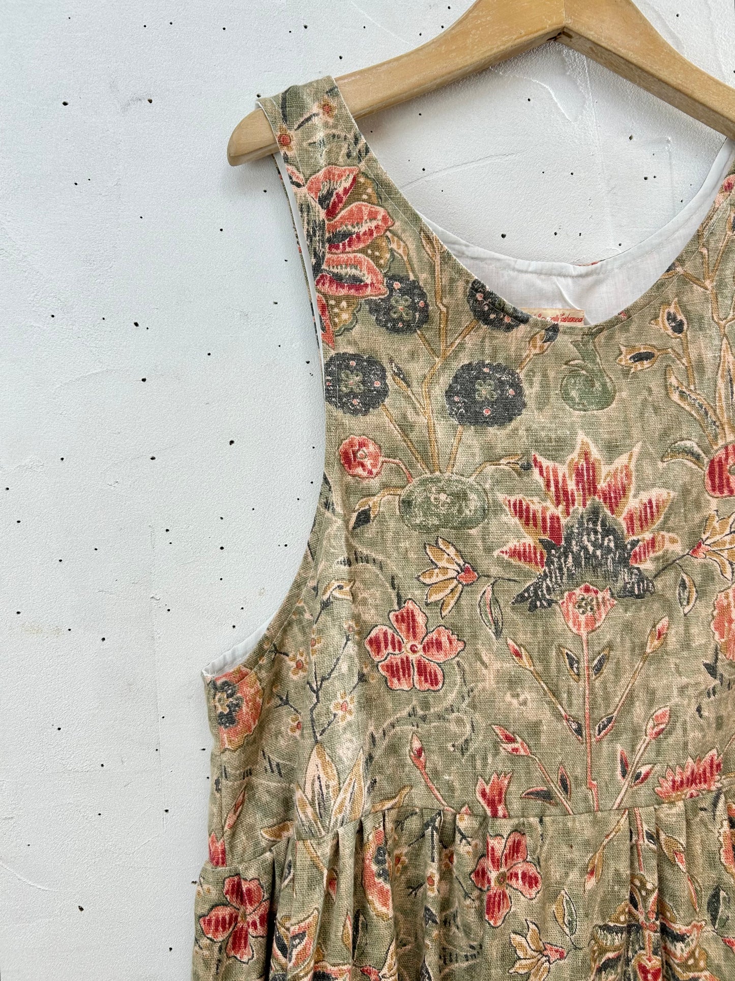 Vintage Grandmas Made Over Dress [K28881]