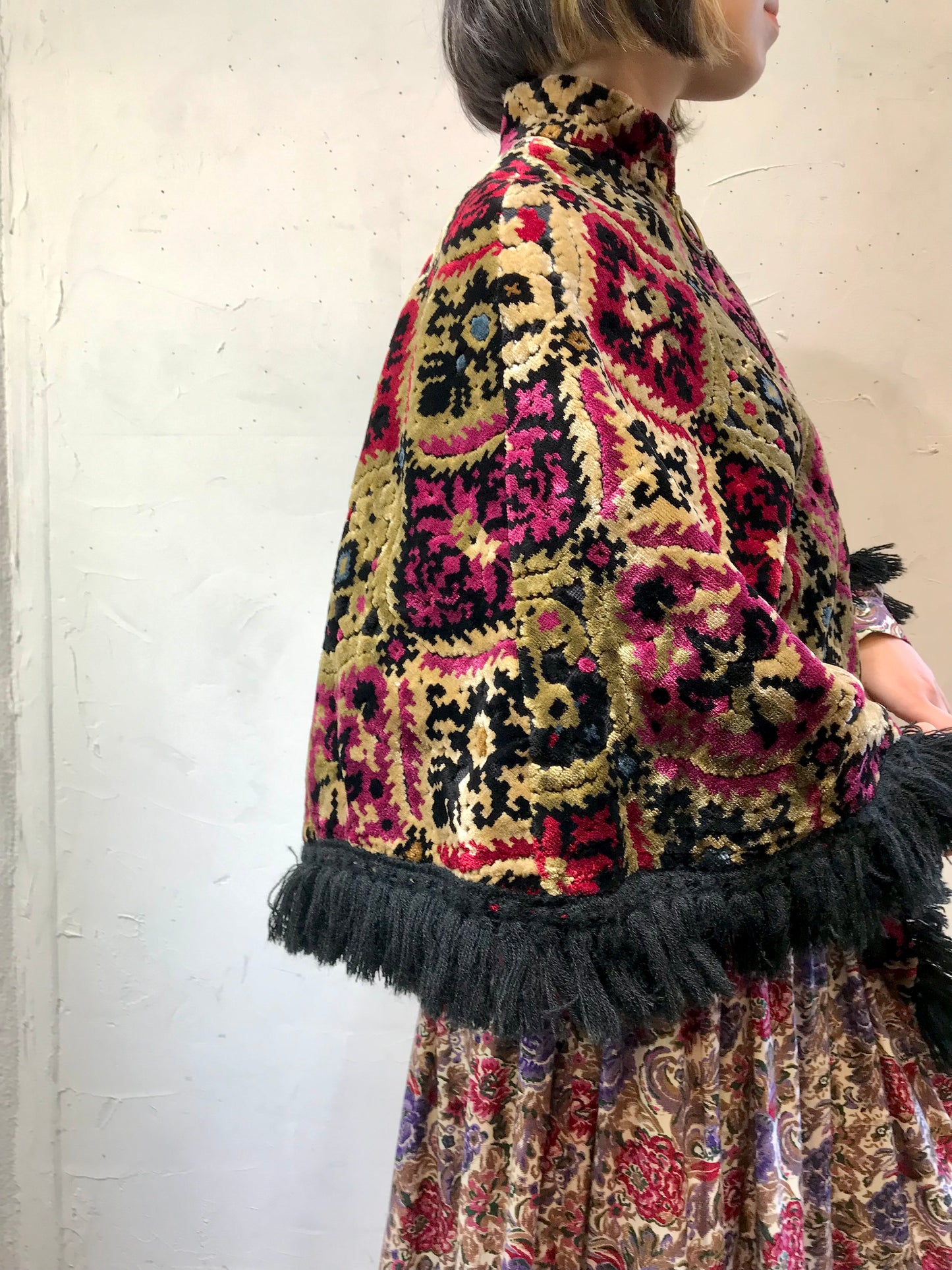 ’60s~’70s Vintage Carpet Cape [K25608]