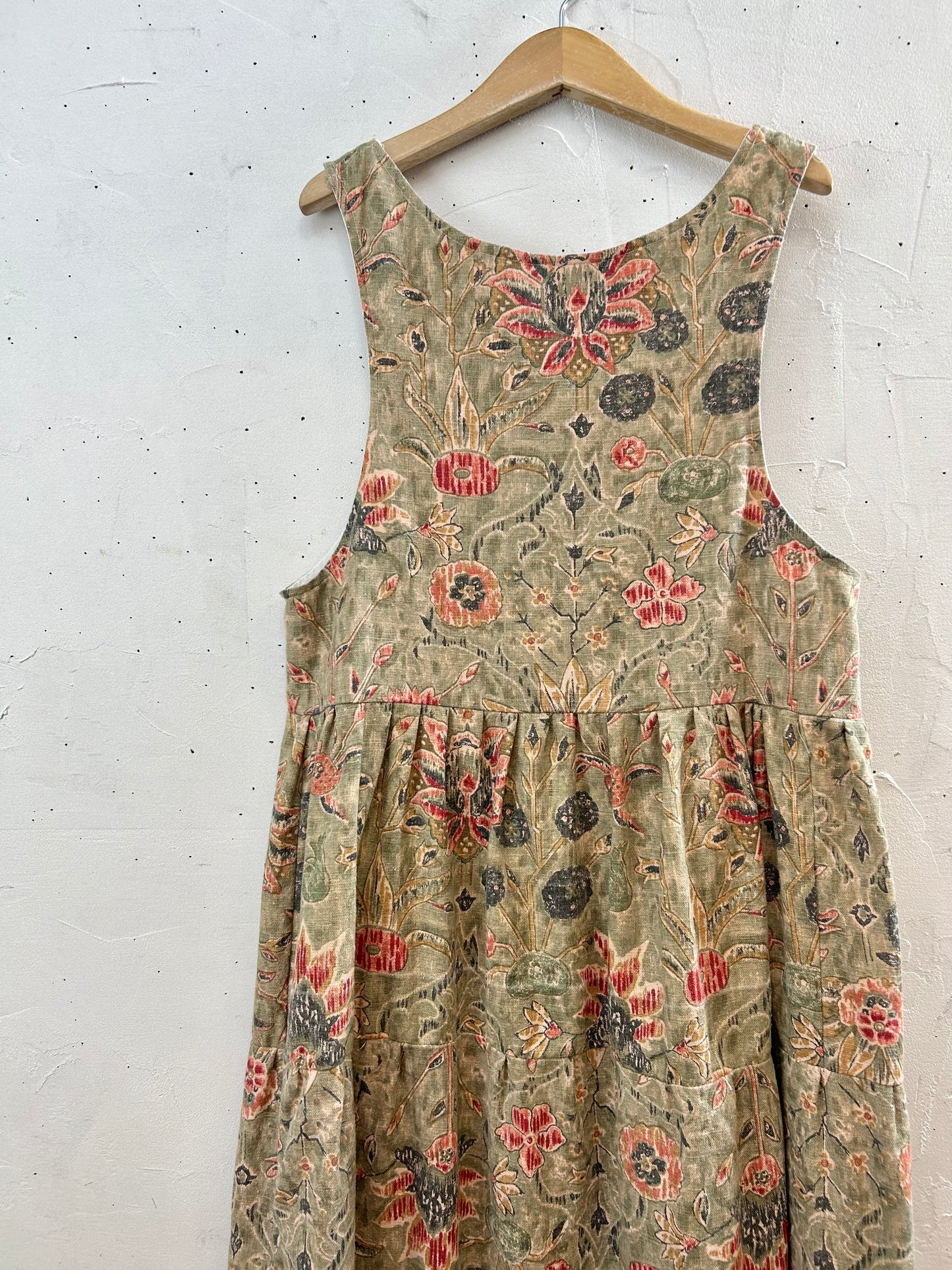 Vintage Grandmas Made Over Dress [K28881]