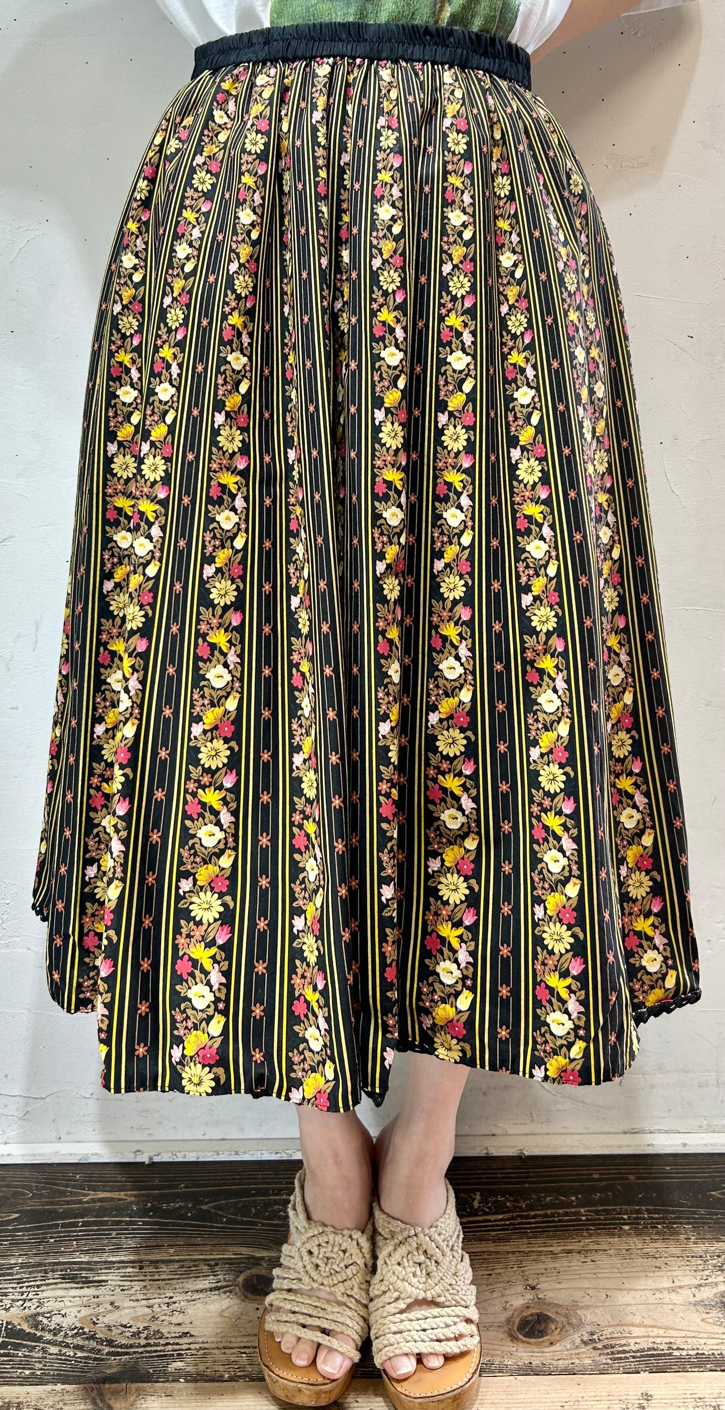 Vintage Skirt  [E26433]