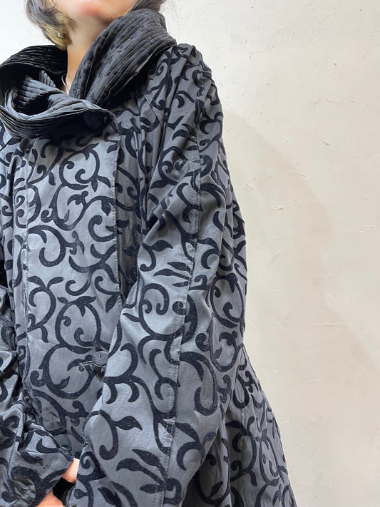 Vintage Arabesque Pattern Coat[K25531]