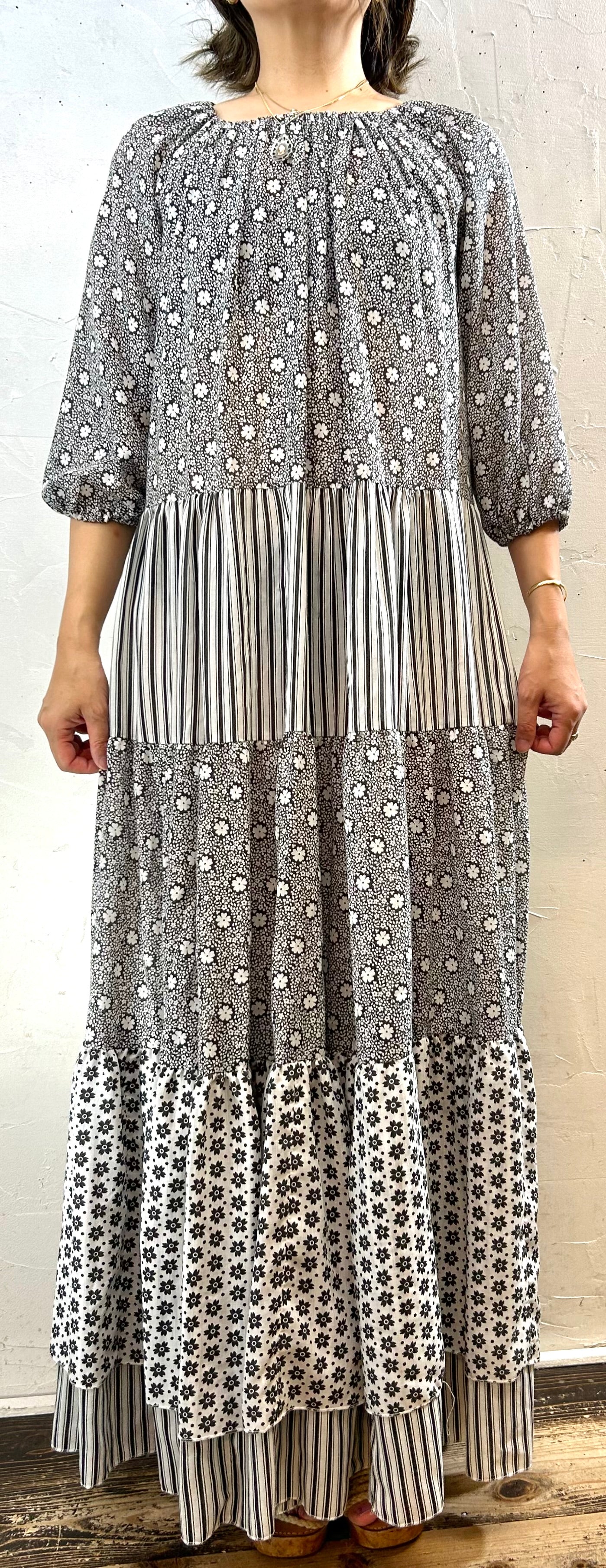 ’70s Vintage Dress [H28244]