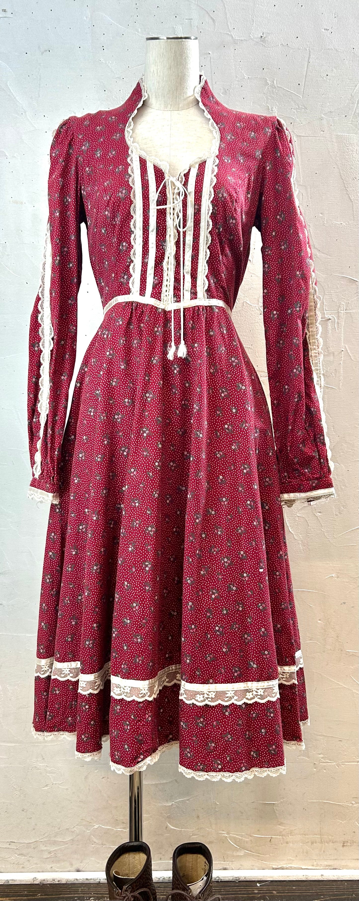 ’70s Vintage Dress〜GUNNE SAX 〜[A29342］