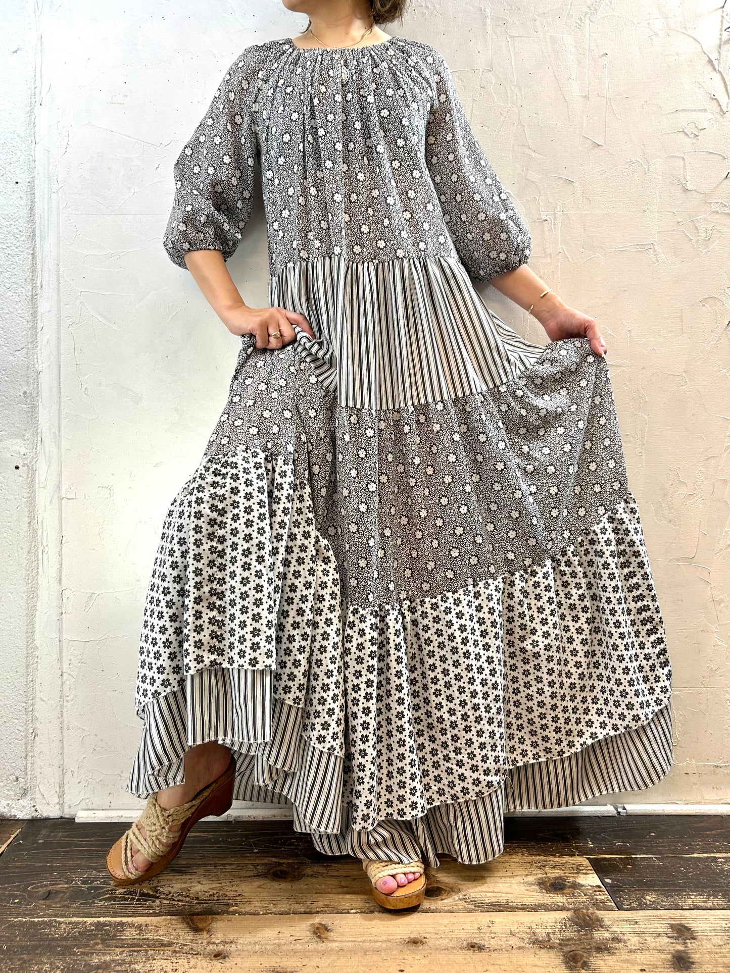 ’70s Vintage Dress [H28244]