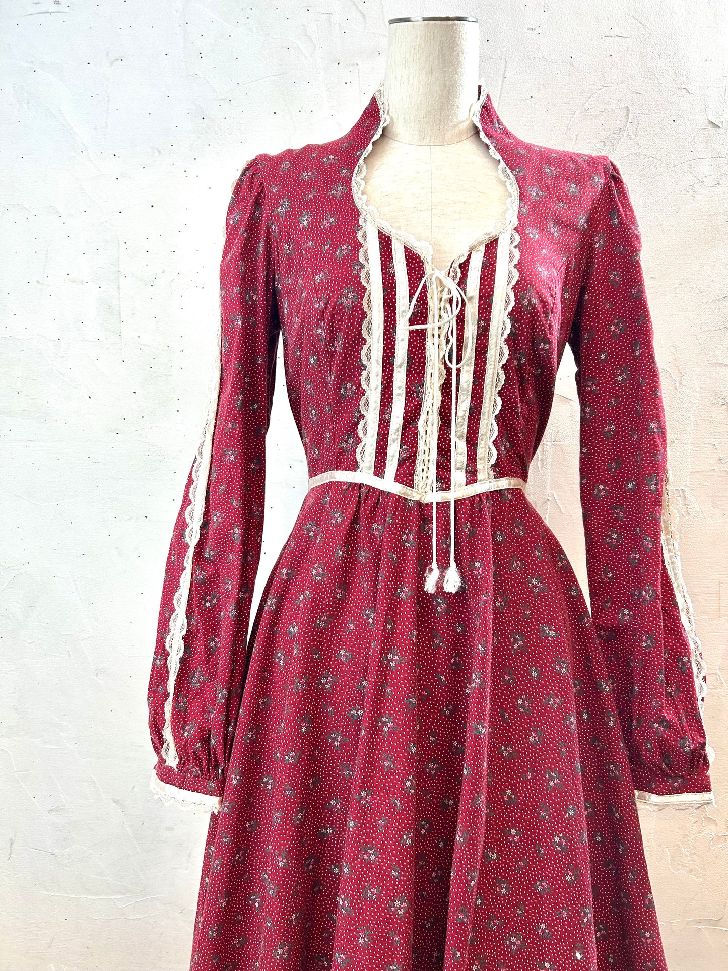 ’70s Vintage Dress〜GUNNE SAX 〜[A29342］