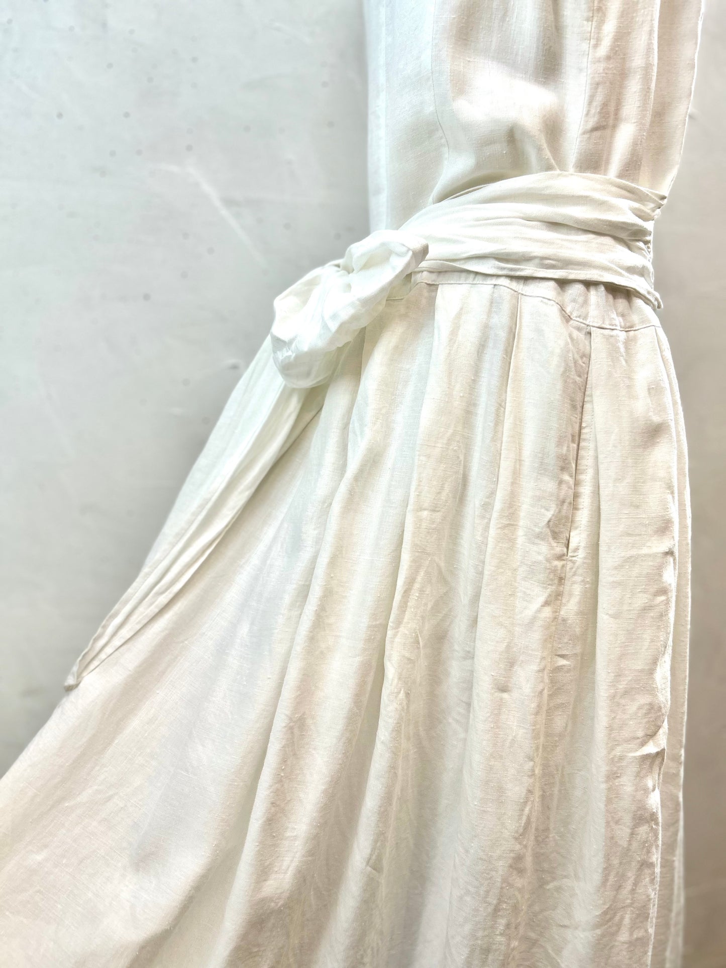 Vintage Linen Dress [D29985]