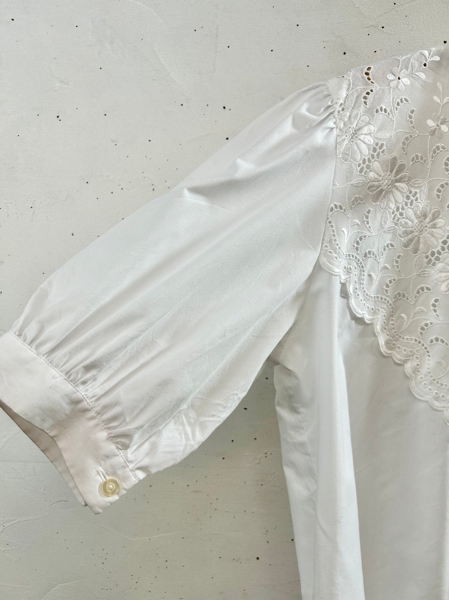 Vintage White Blouse 〜C&A〜 [E30206]