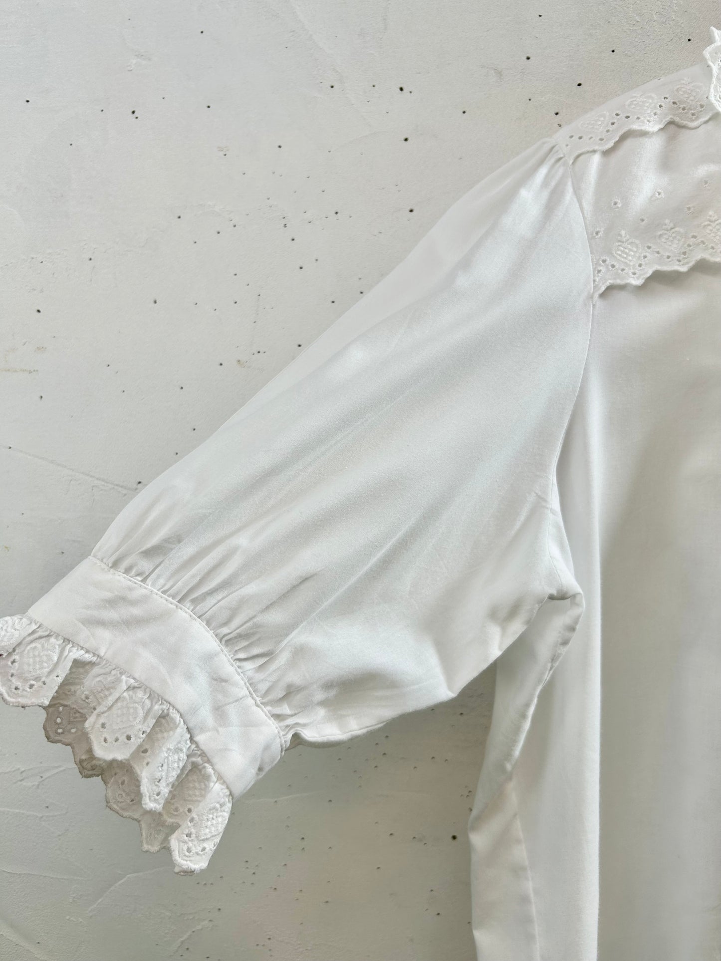 Vintage Tyrol Blouse [E30200]