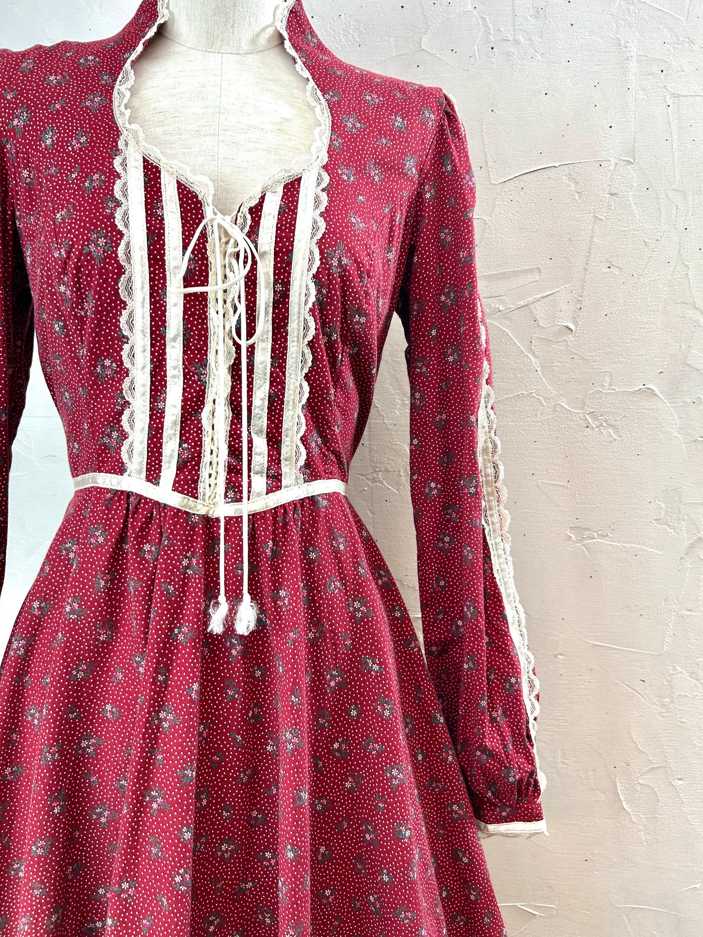 ’70s Vintage Dress〜GUNNE SAX 〜[A29342］