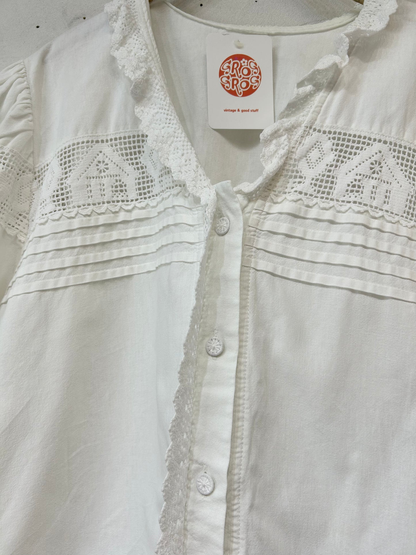 Vintage White Blouse [D26717]
