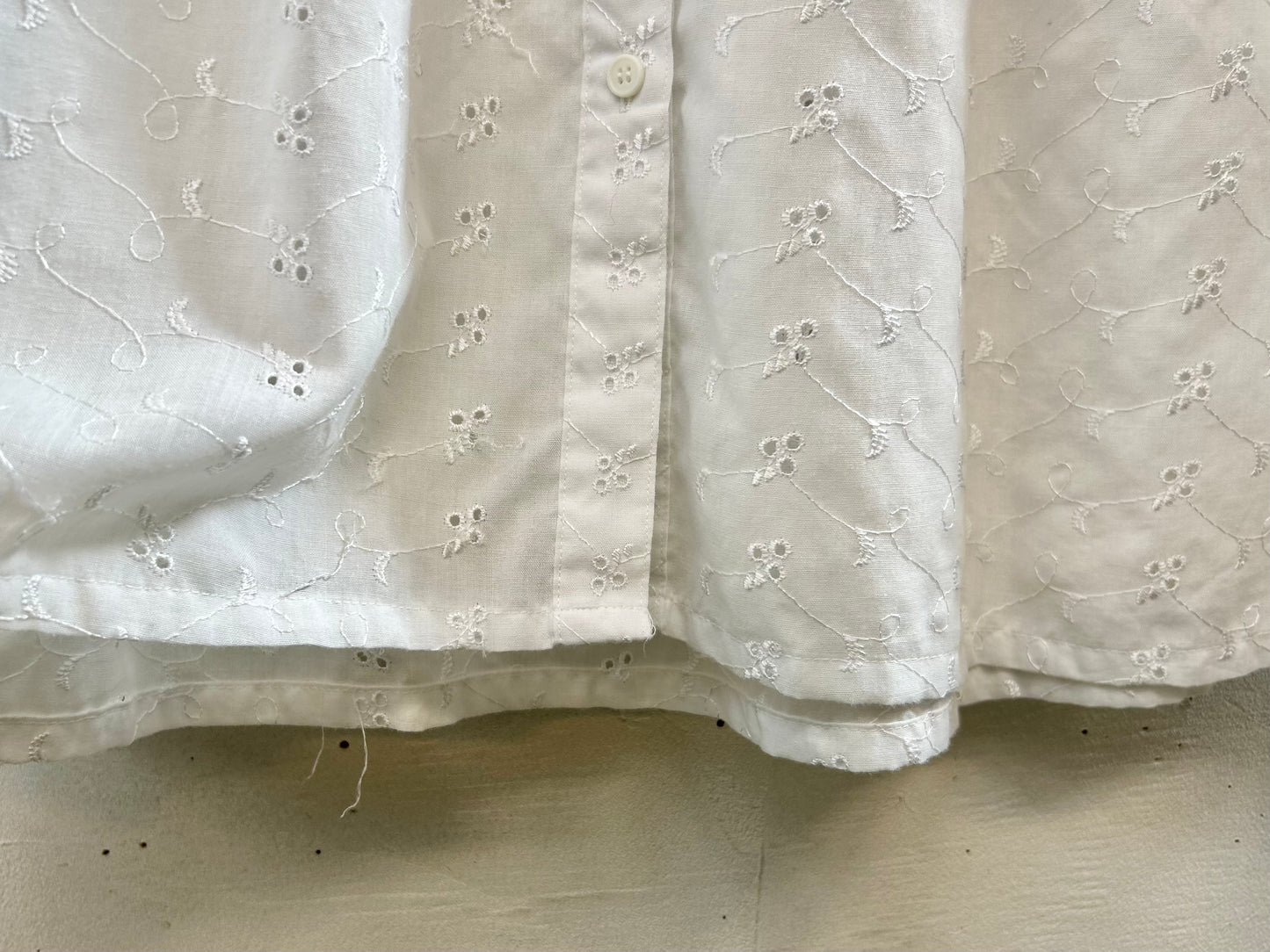 Vintage White Blouse [E30205]