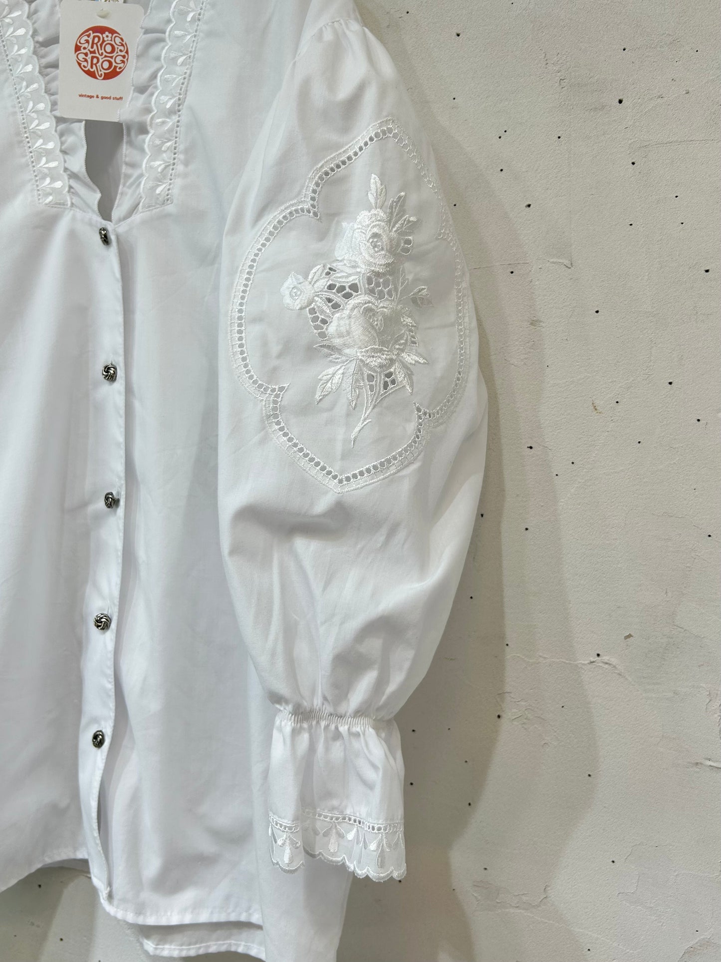 Vintage White Blouse [D26718]