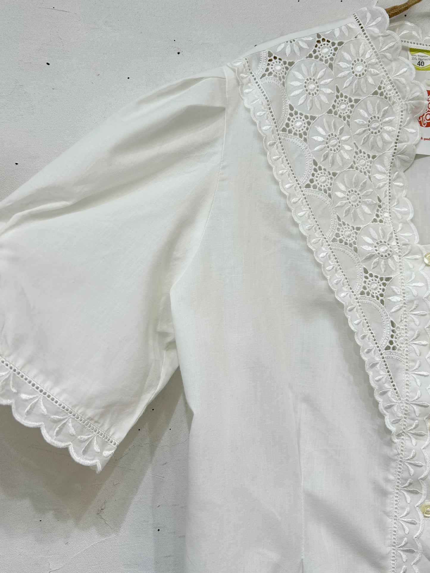 Vintage White Blouse [D26719]