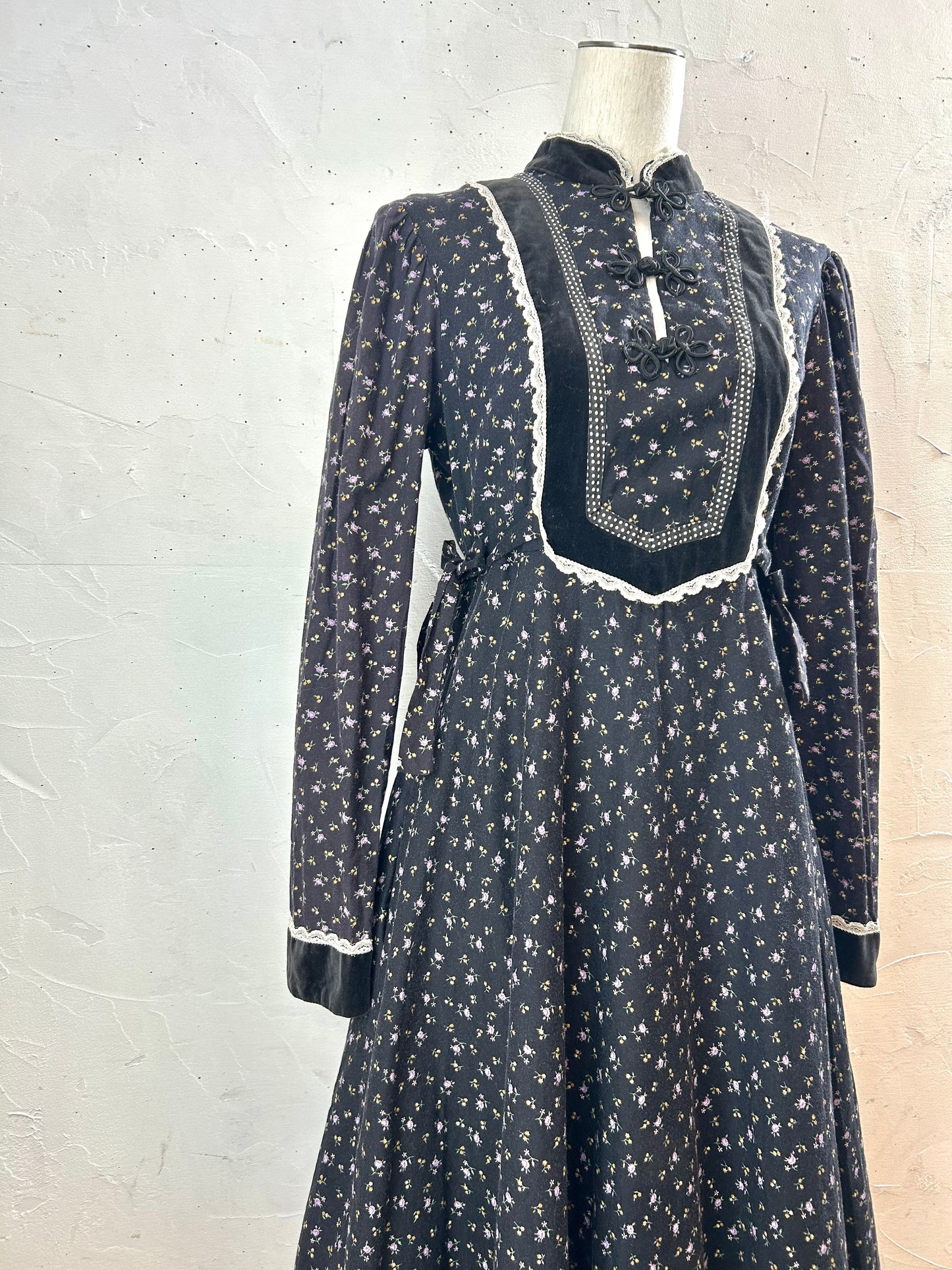 ’70s Vintage Dress〜GUNNE SAX 〜[A29338］