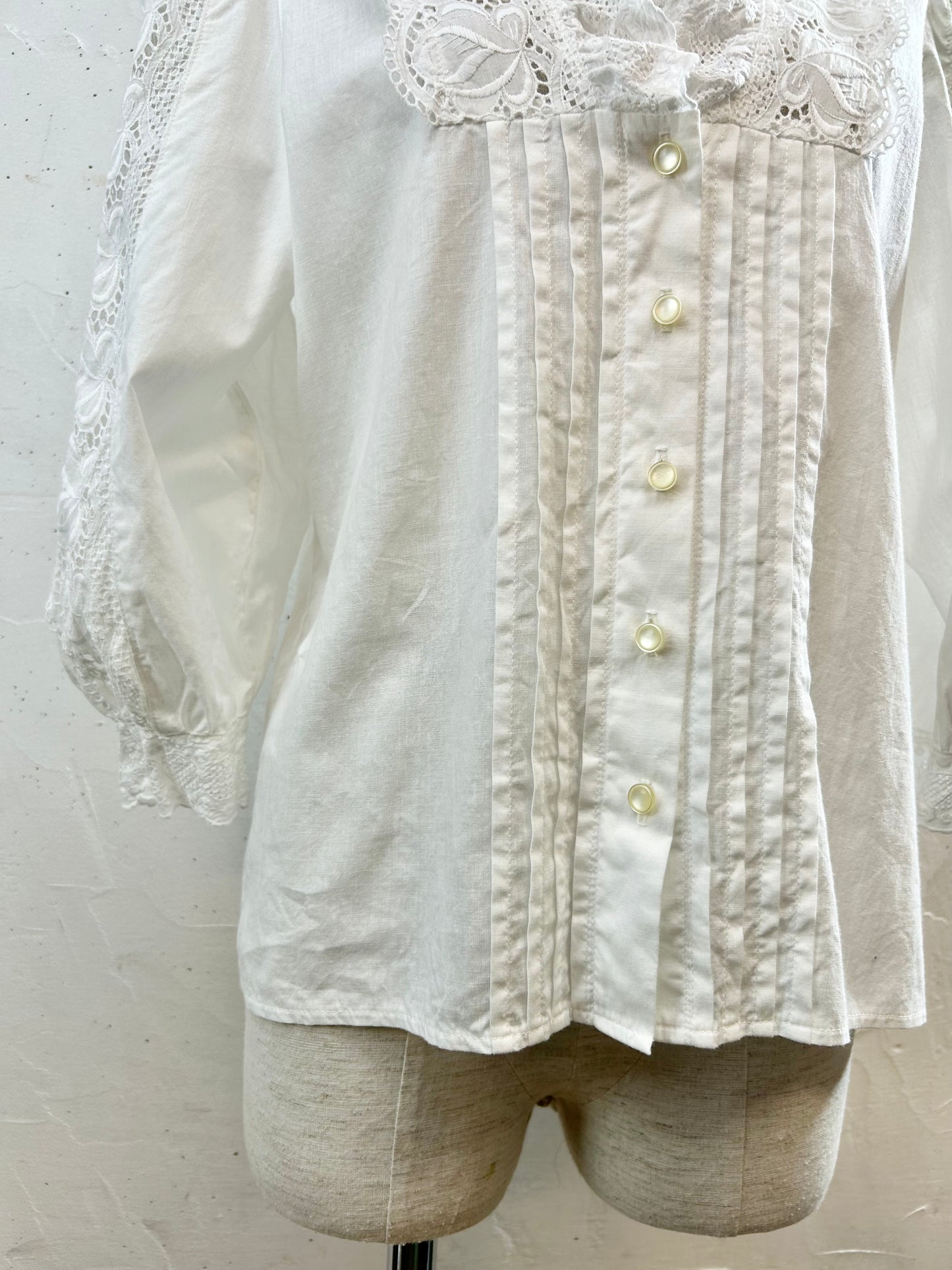 Vintage Tyrol Blouse [E30204]