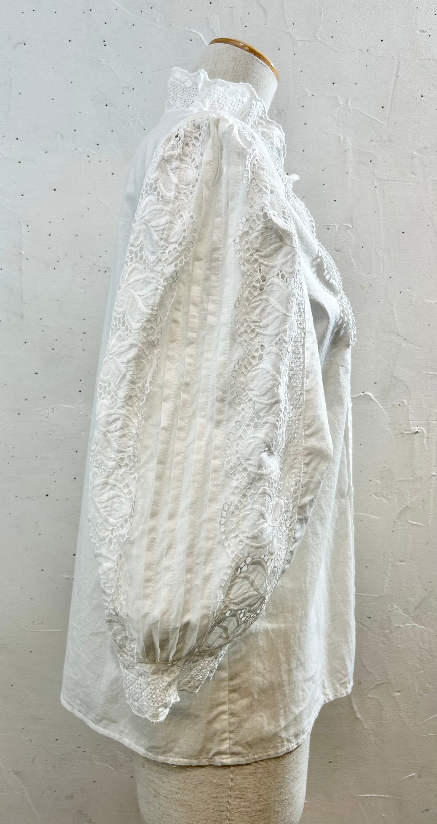 Vintage Tyrol Blouse [E30204]
