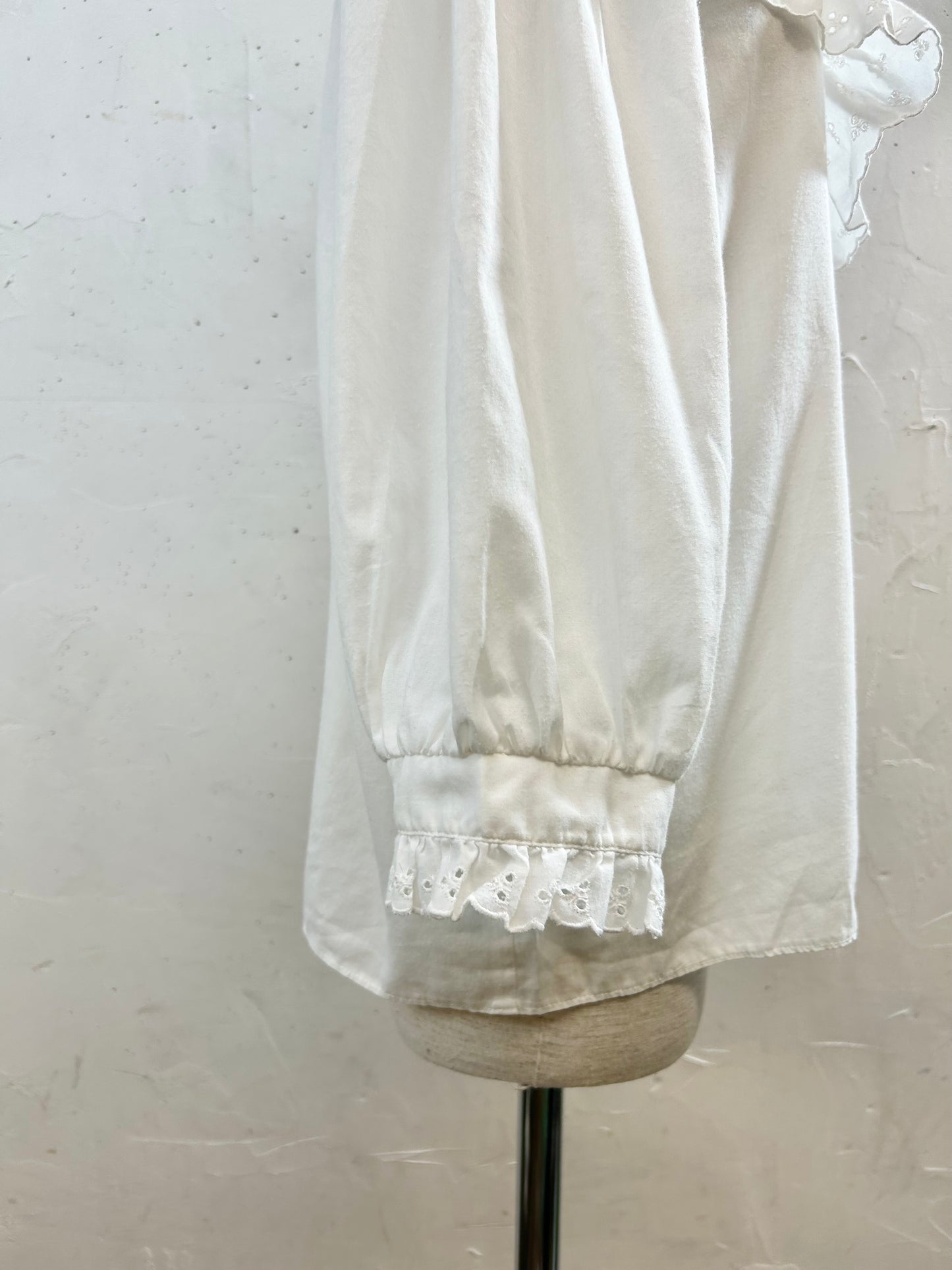 Vintage White Blouse [E30203]