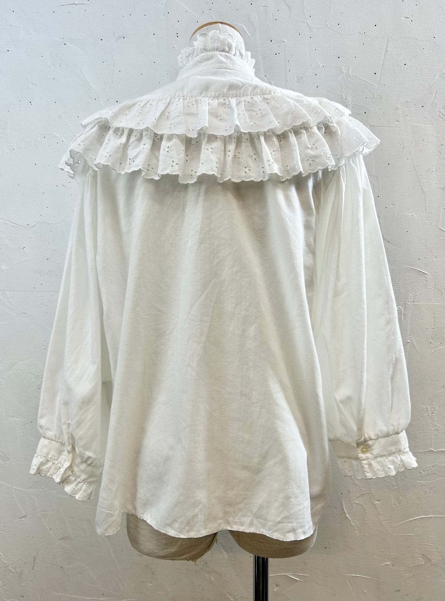 Vintage White Blouse [E30203]