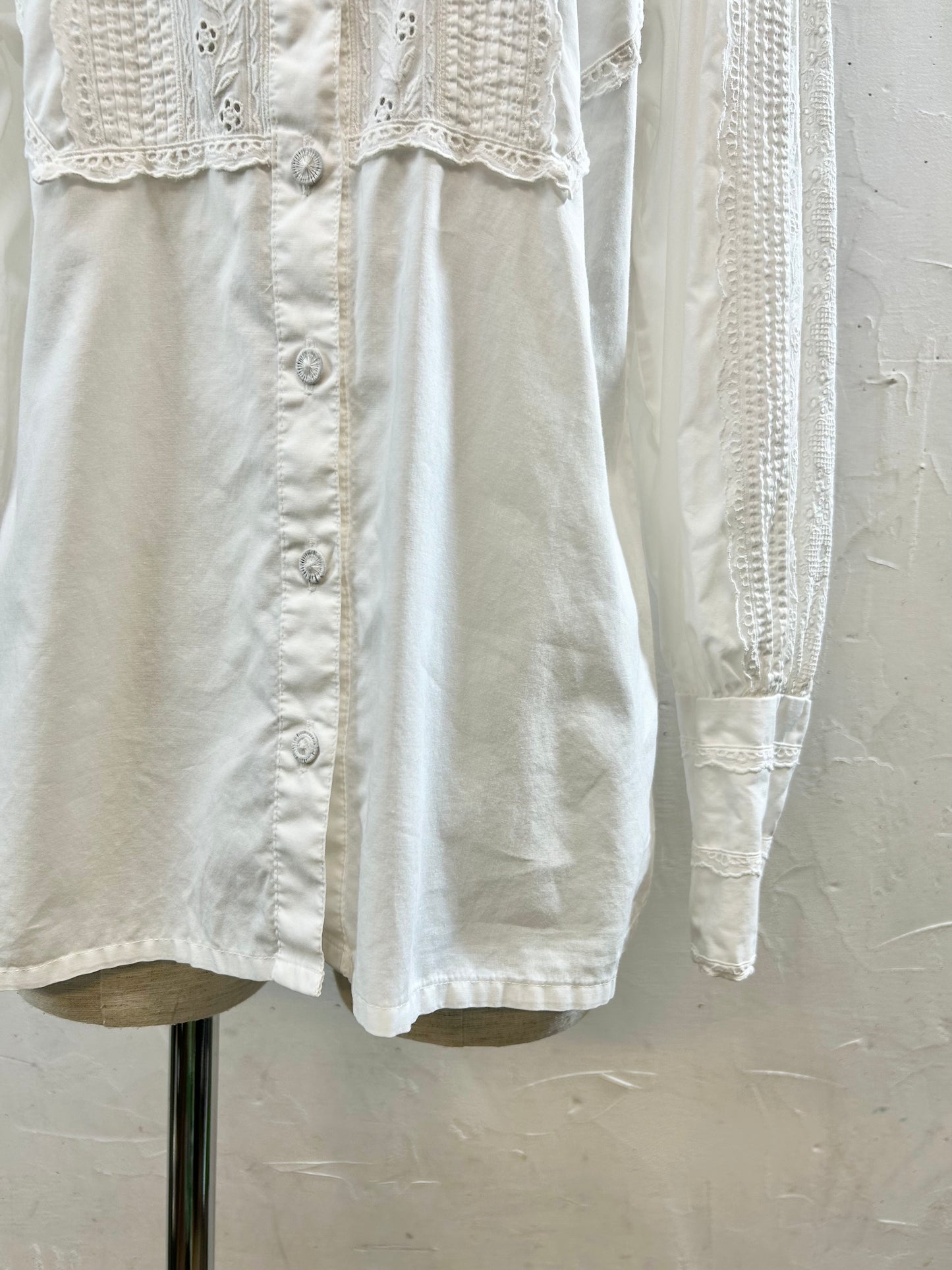 Vintage Tyrol Blouse [E30207]