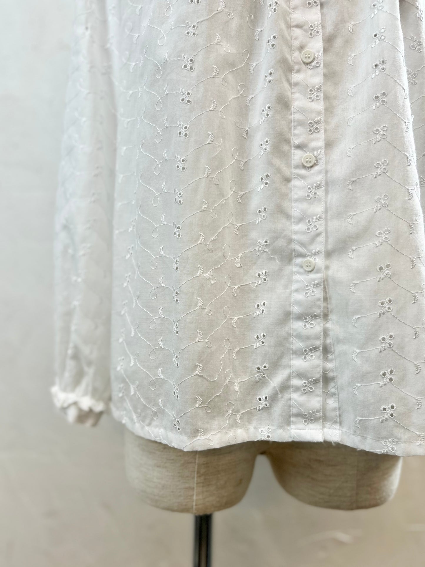 Vintage White Blouse [E30205]